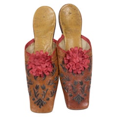Pair Of Leather Slippers Embroidered With Tulips - France Early 19c