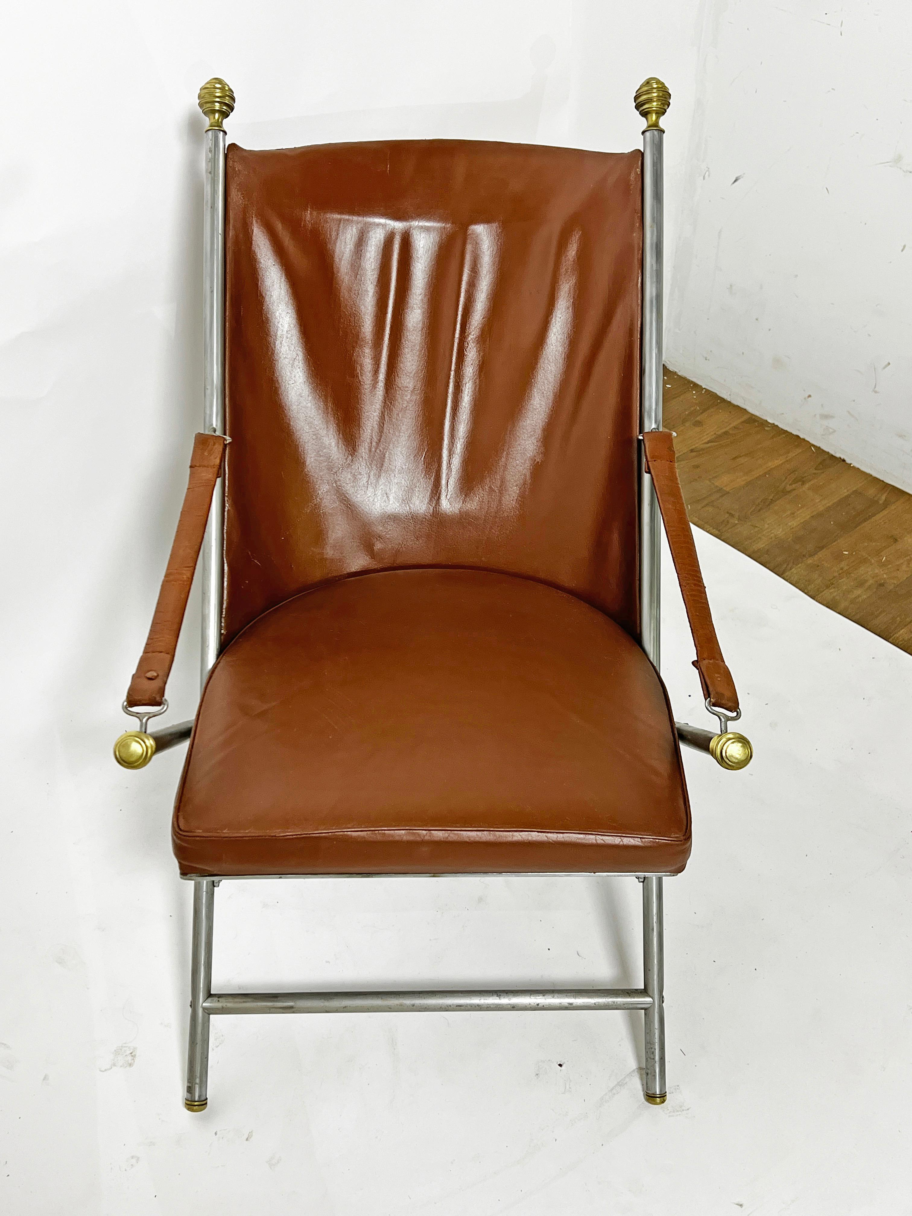 Pareja de sillas de campaña de cuero y metal mixto Ca. 1960s en Bueno estado para la venta en Peabody, MA
