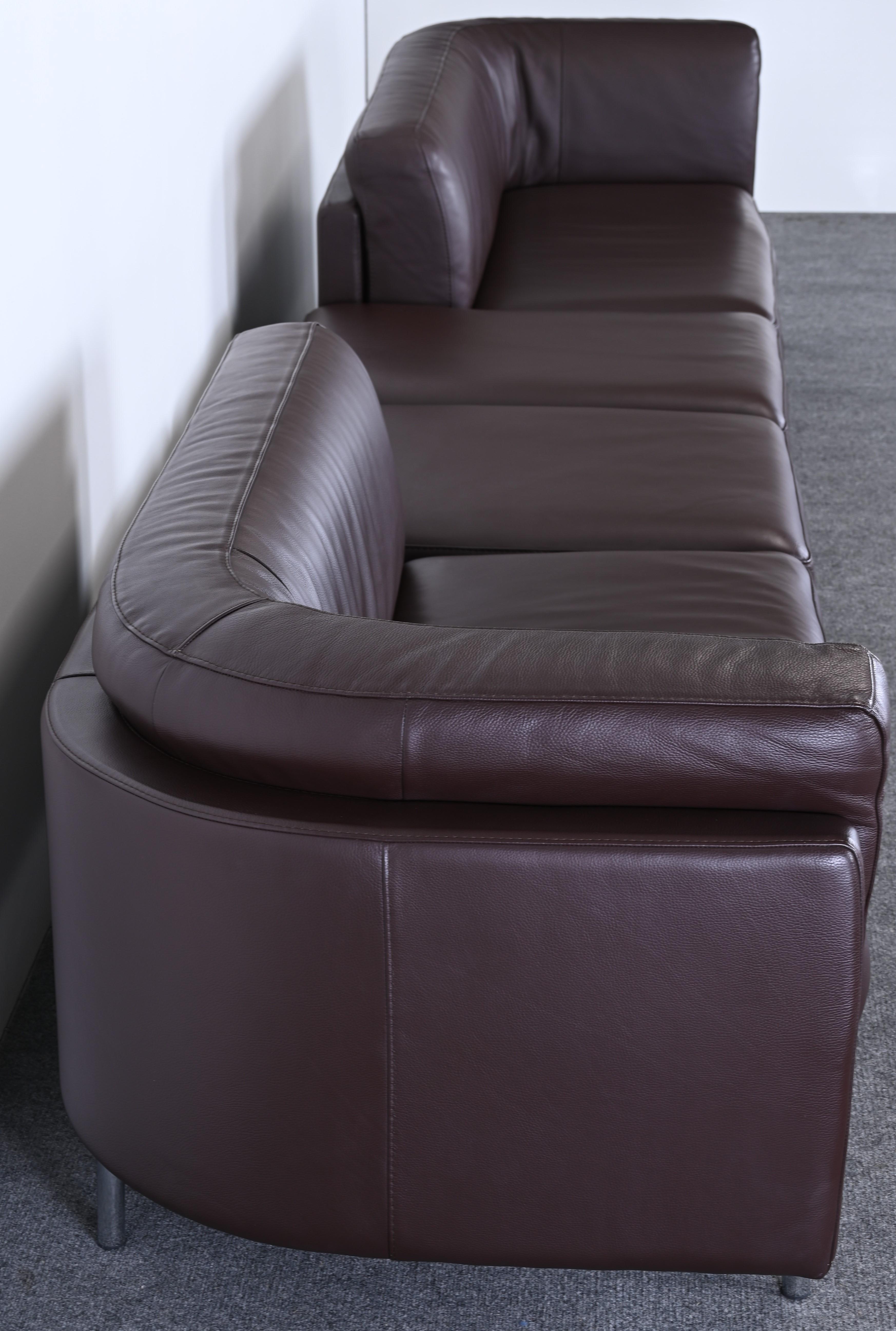 Italian Pair of Leather Sofas by Maurice Villency, 20th Century