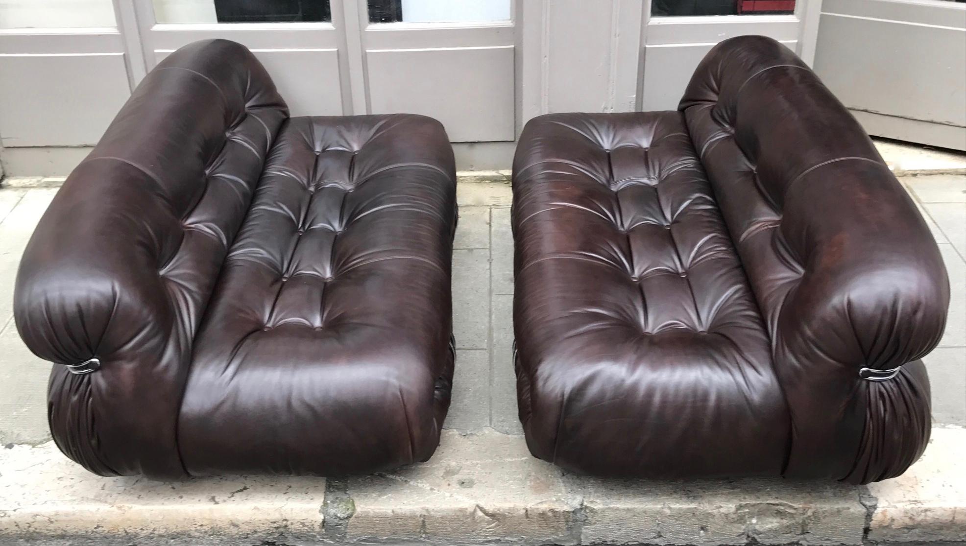 Pair of original leather Soriana designed sofa by Afra & Tobia Scaprp for Cassina, circa 1970
Beautiful patina leather, perfect condition, chocolate coffee color
Measures: H 25 in. x W 67 in. x D 38 in.
    