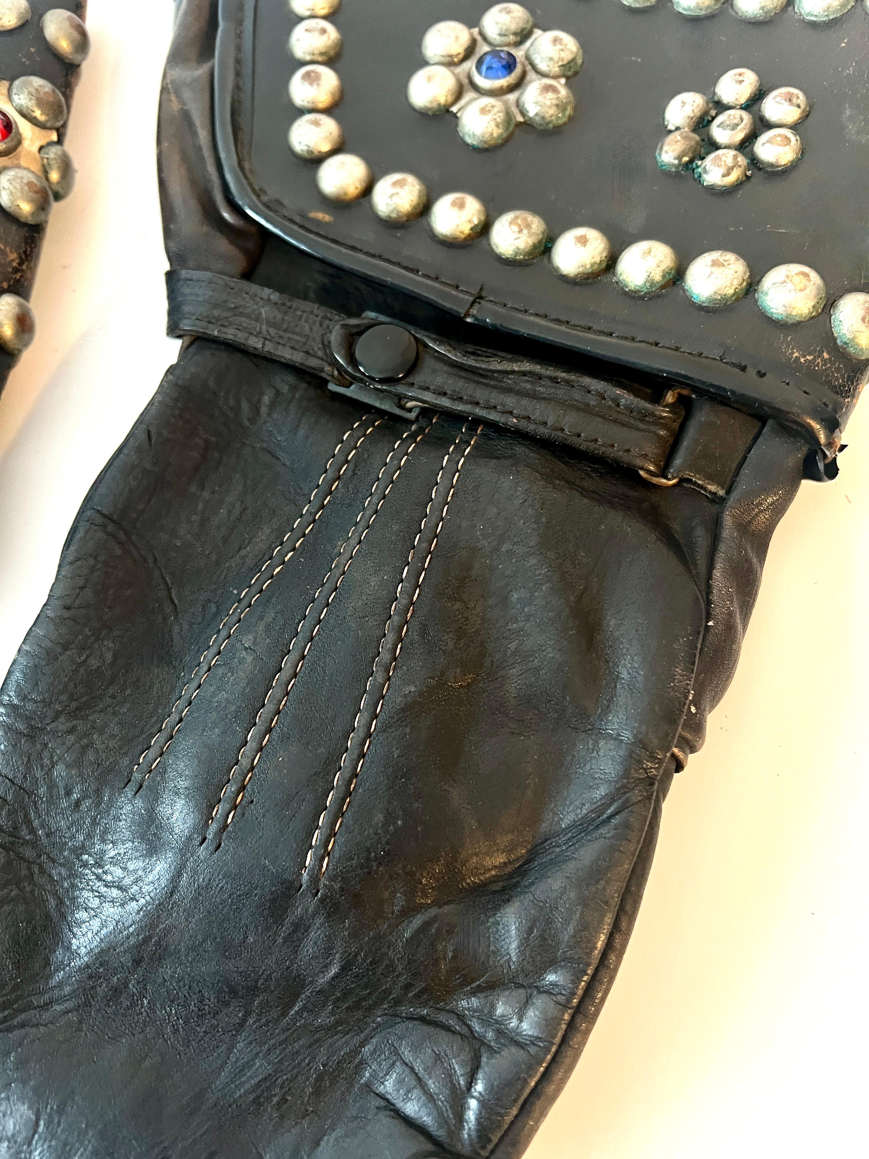 Pair of Leather Studded Motorcycle Gauntlet in the Style of Harley Davidson In Good Condition For Sale In Los Angeles, CA