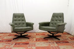 Coppia di poltrone girevoli in pelle di Up & Up Zavody, anni '70