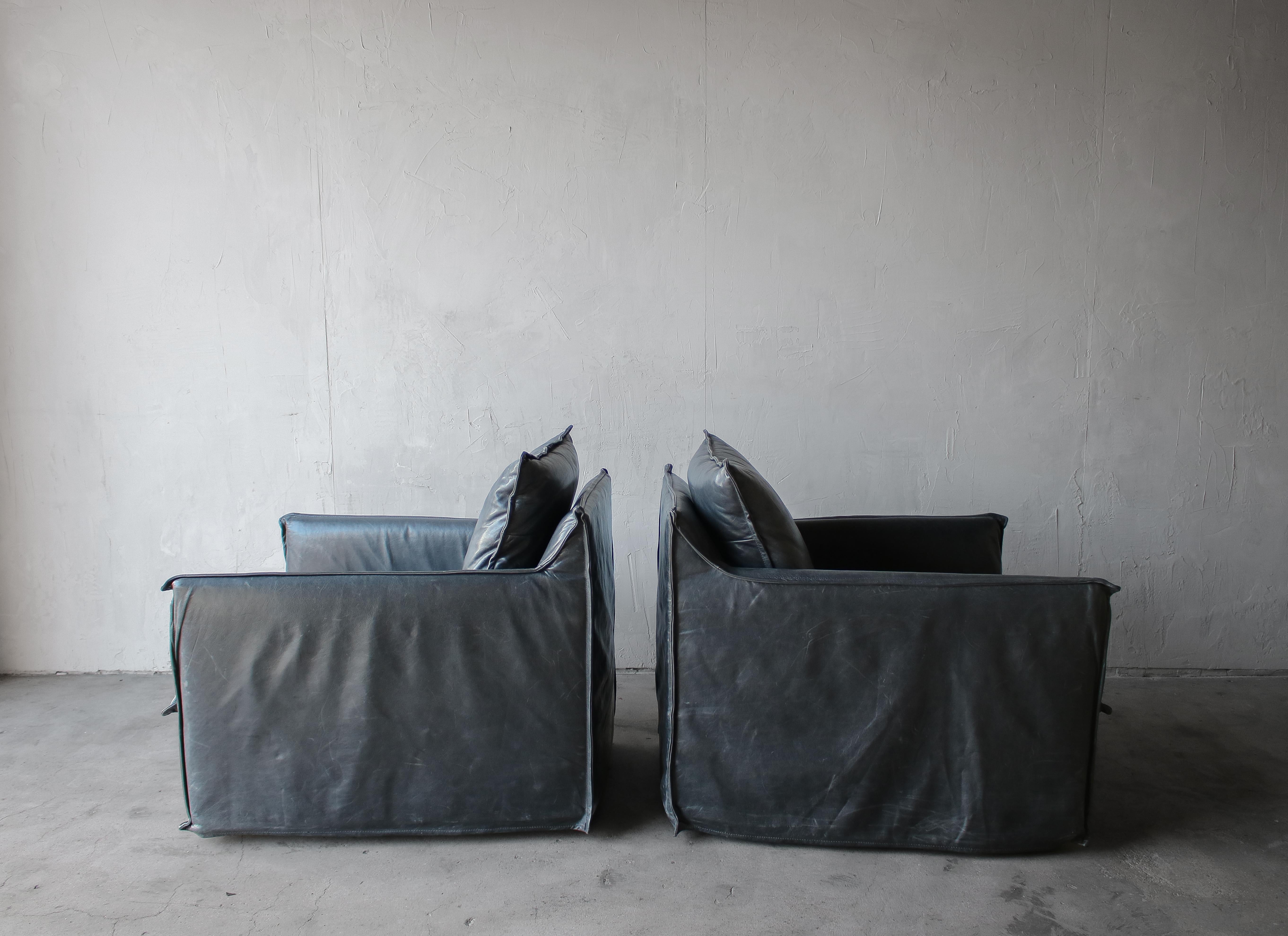 XXIe siècle et contemporain Paire de chaises longues pivotantes en cuir italien en vente