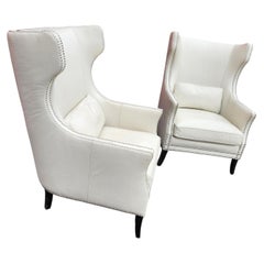 Coppia di poltrone Wingback in pelle di Bernhardt con schienale arrotondato e decorazioni in nailhead