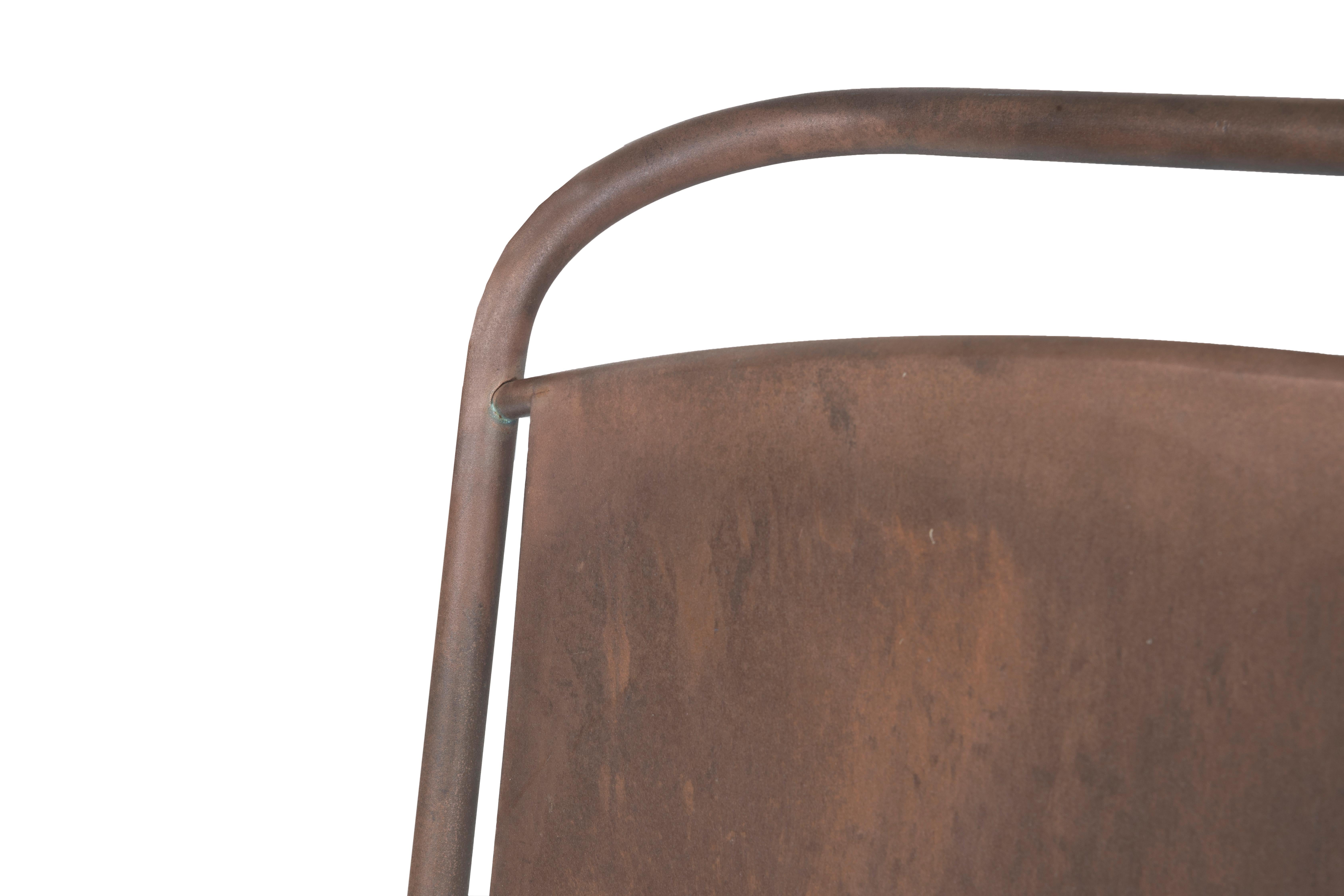 Paar Beistellstühle aus Kupfer von Leavitt Weaver mit Herstellermarke im Zustand „Gut“ im Angebot in Dallas, TX