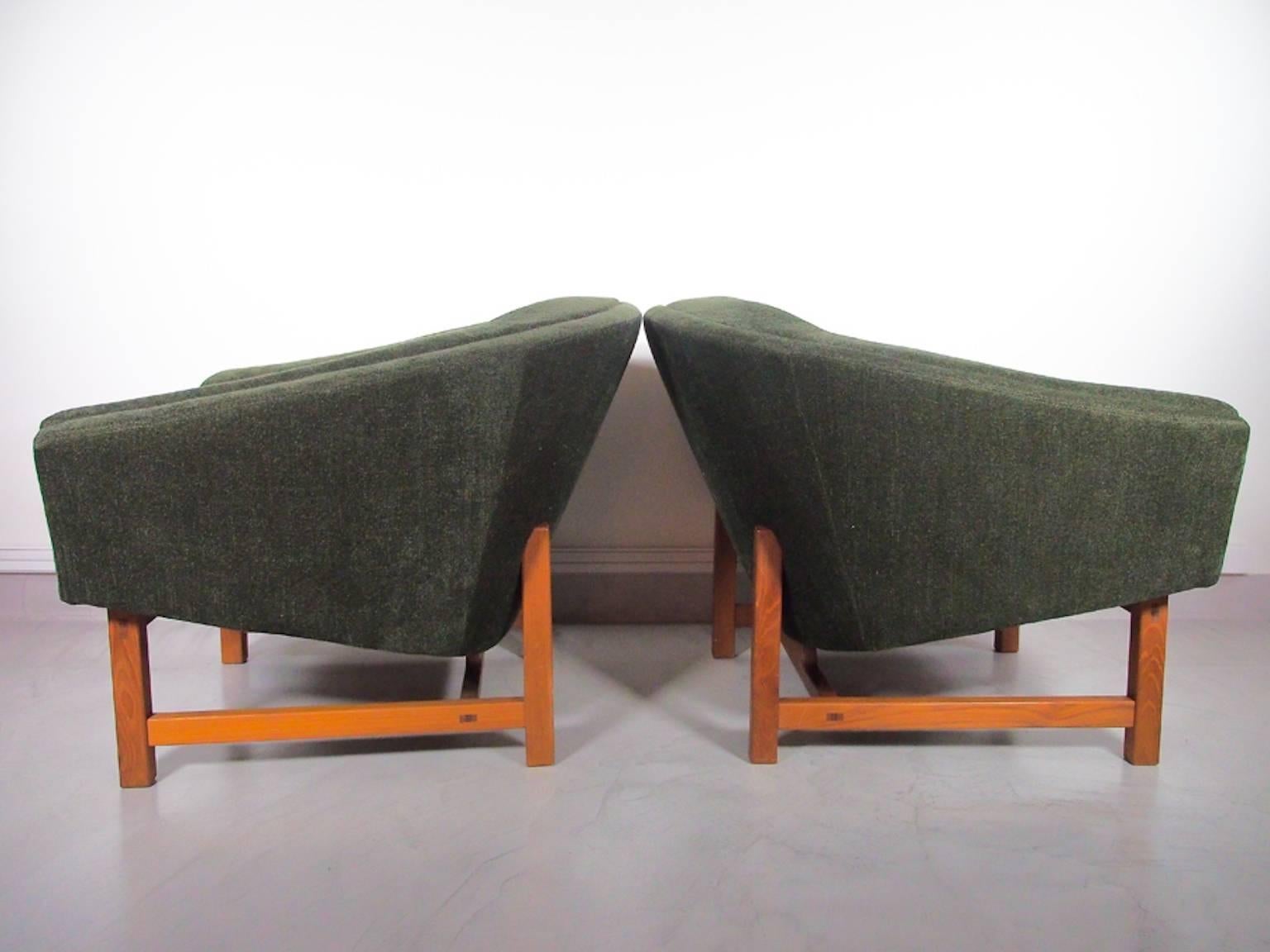 Mid-Century Modern Pair of Lennart Bender Corona Easy Chairs