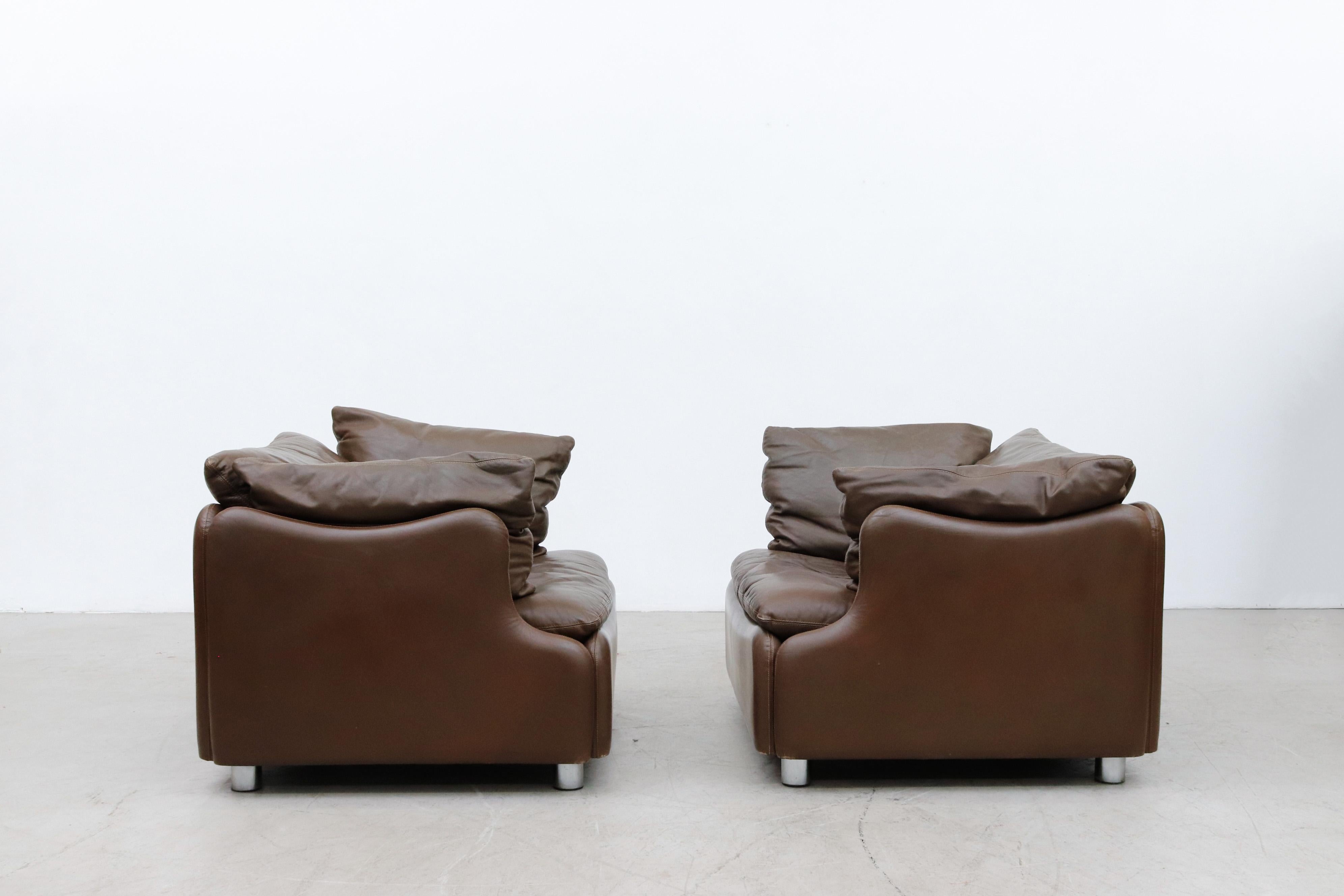 Pair of Leolux Wave Frame Lounge Chairs in Brown Leather In Good Condition In Los Angeles, CA