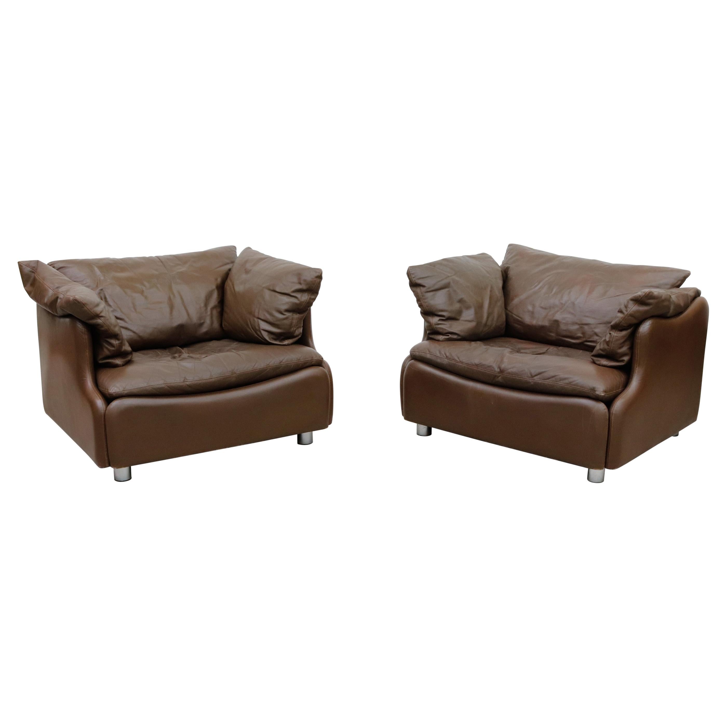 Pair of Leolux Wave Frame Lounge Chairs in Brown Leather