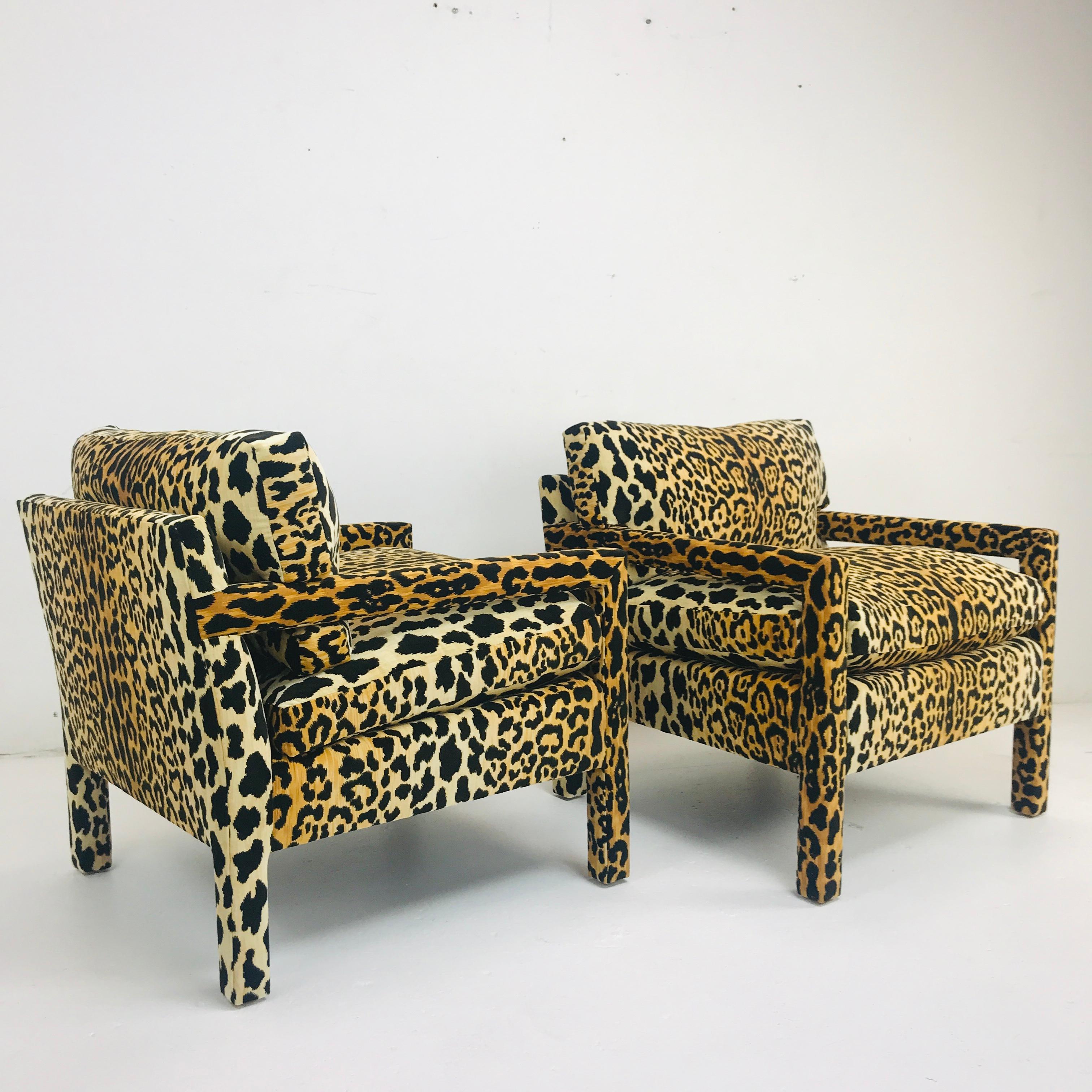 Mid-Century Modern Pair of Leopard Parsons Chairs in the Style of Milo Baughman, Custom For Sale