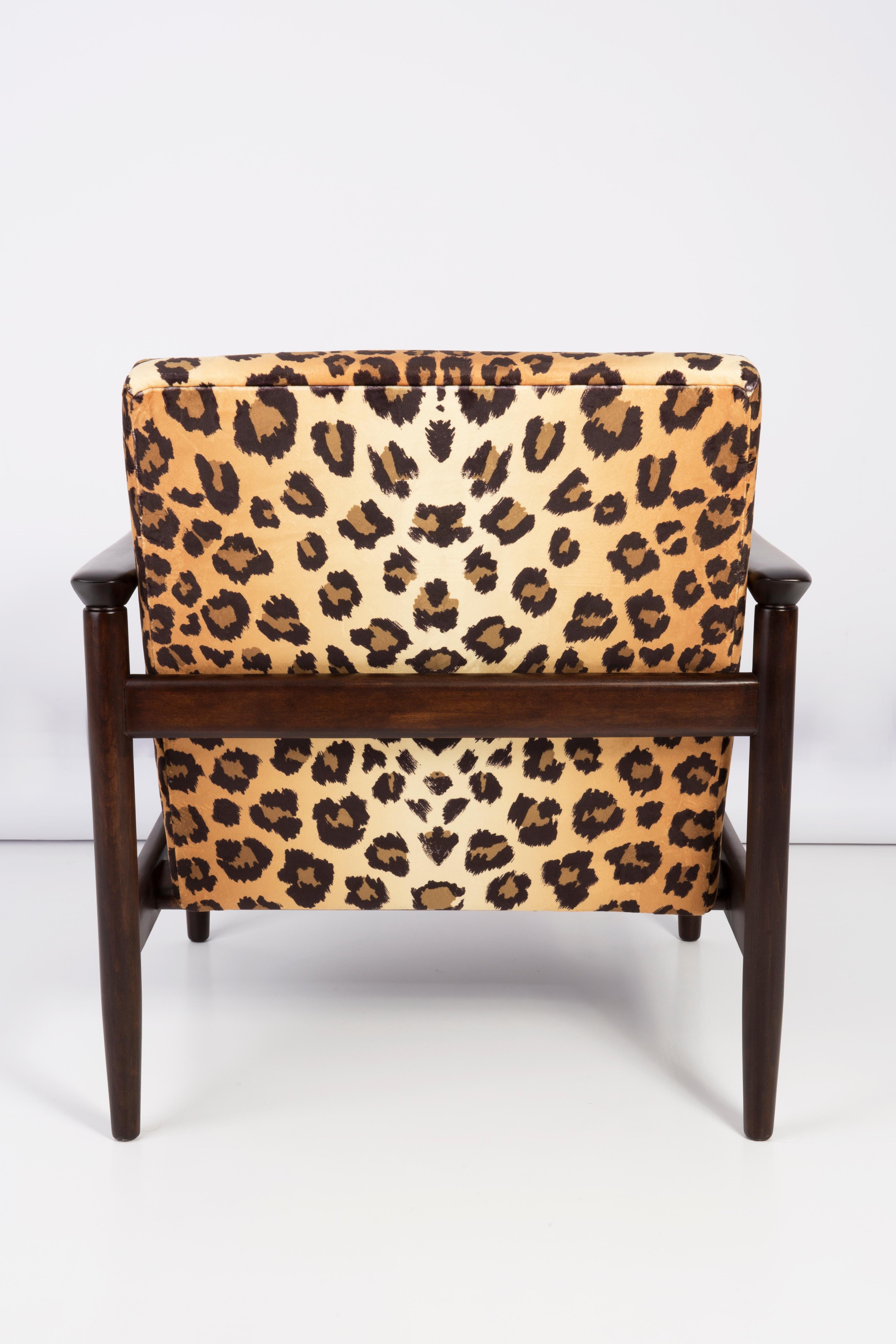 Paire de fauteuils en velours léopard de style Hollywood Regency, Edmund Homa, années 1960, Pologne en vente 8