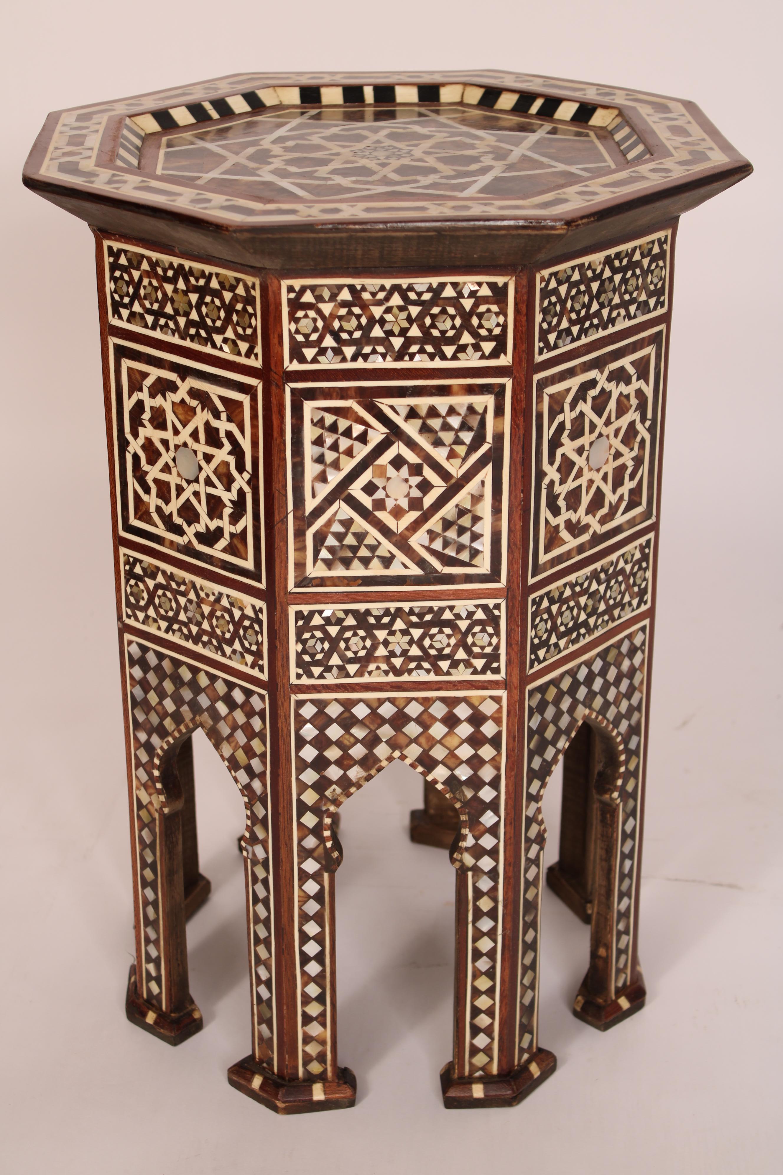 Pair of Levantine Mother of Pearl and Bone Inlaid Occasional Tables In Good Condition For Sale In Laguna Beach, CA
