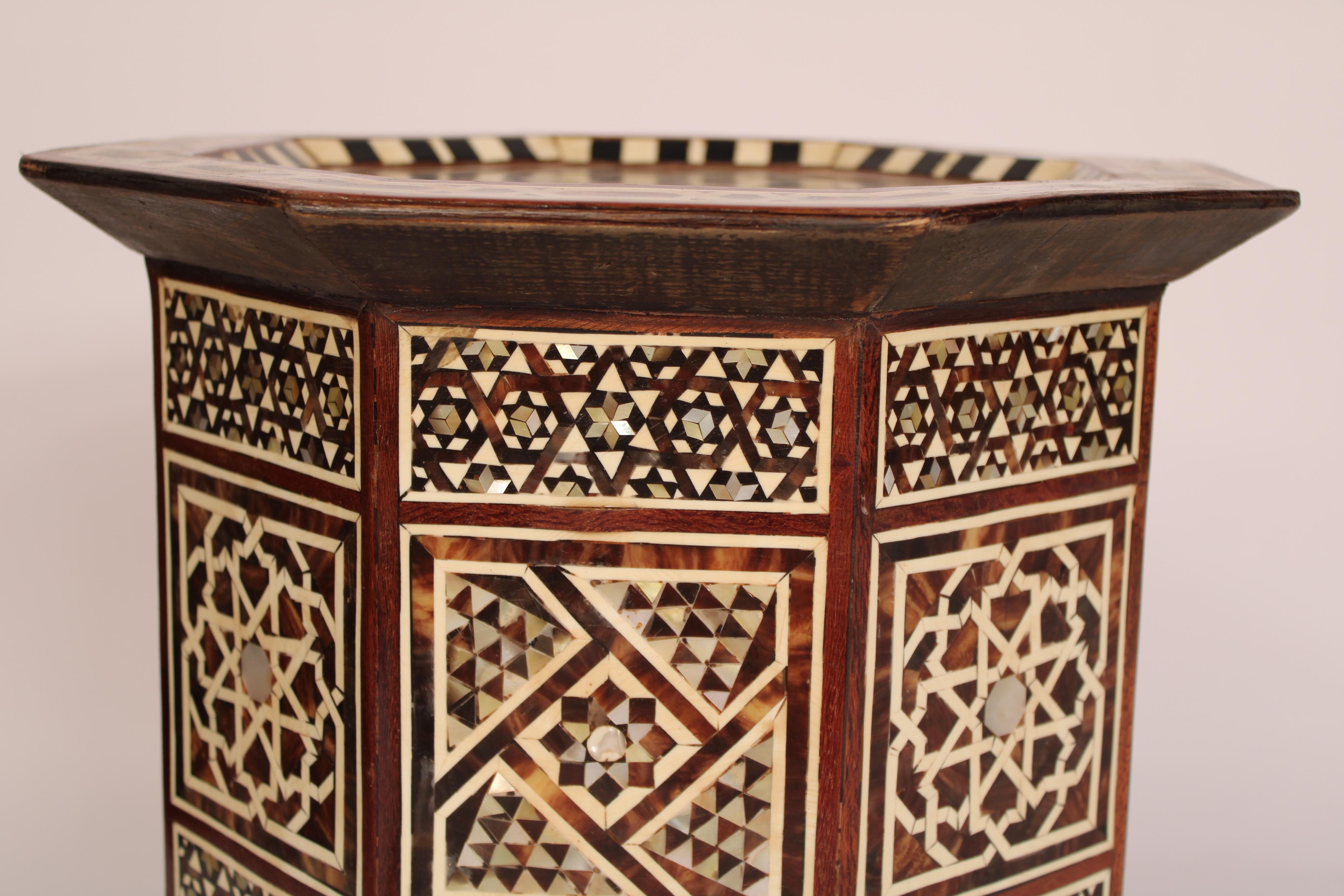 Pair of Levantine Mother of Pearl and Bone Inlaid Occasional Tables For Sale 3