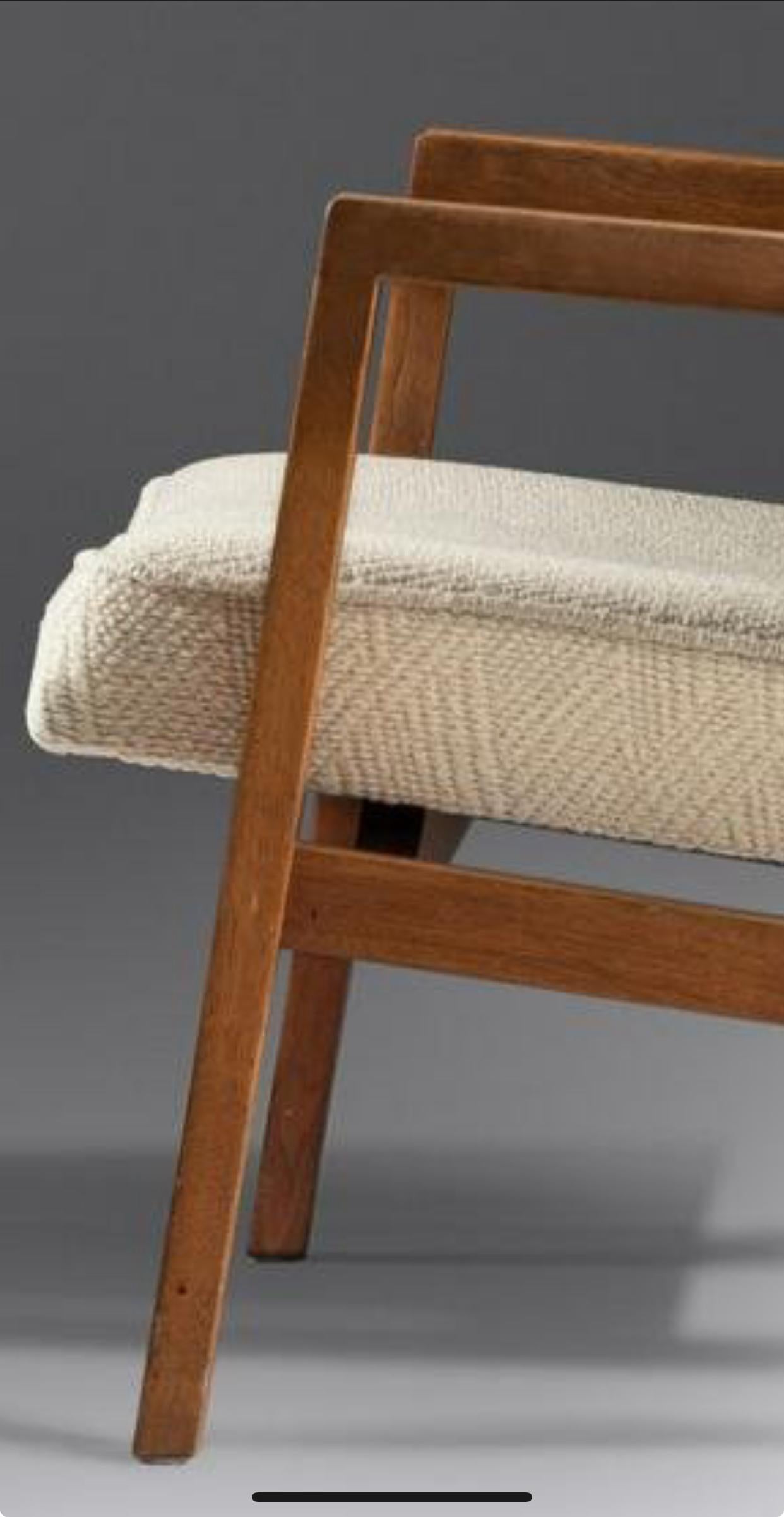 Pair of Lewis Butler for Knoll 655 Walnut and Cream Wool Lounge Chairs For Sale 1
