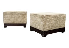 Paire d'ottomans tapissés Lewis Mittman