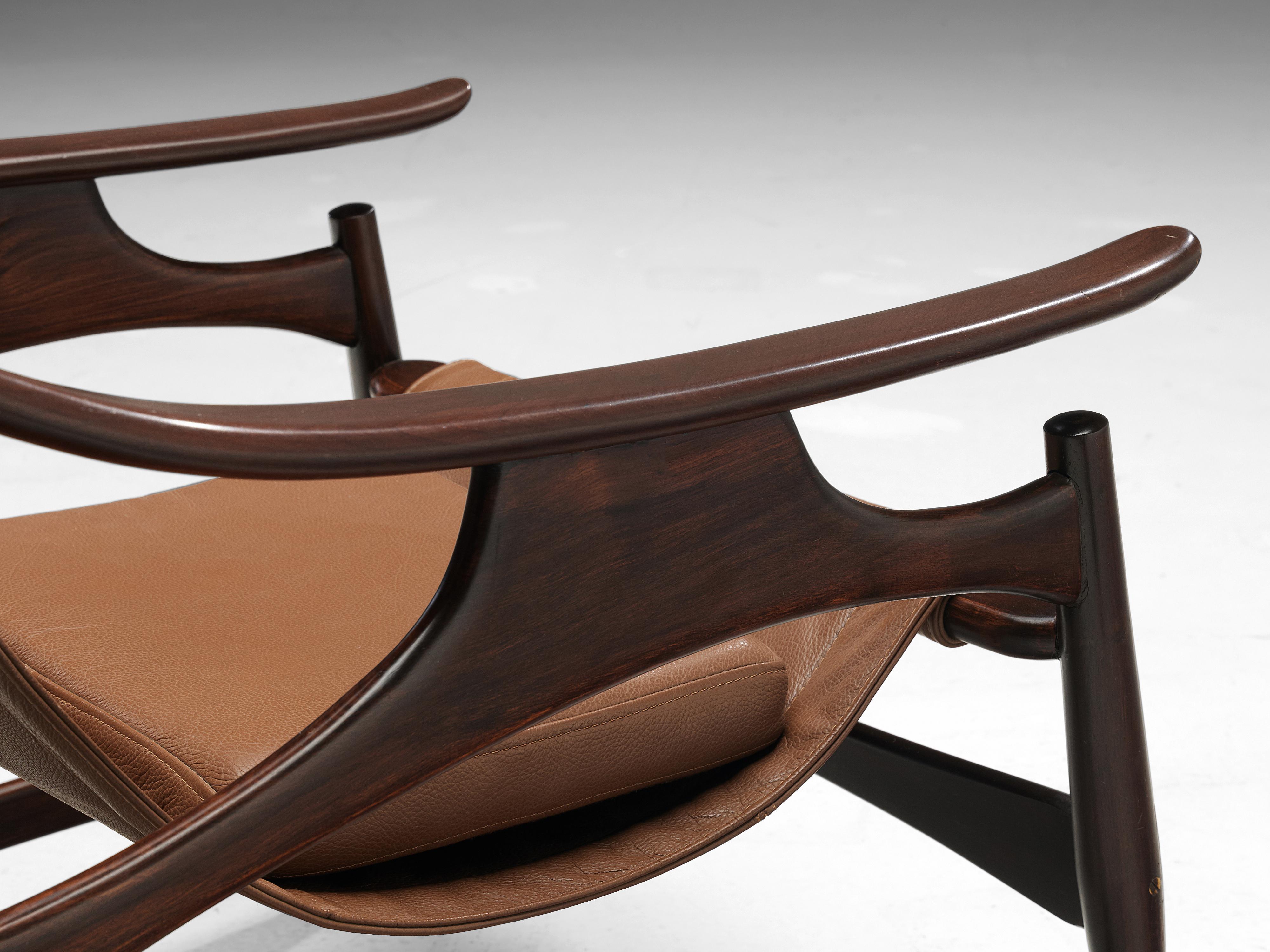 Pair of Liceu De Artes Sao Paulo Lounge Chairs in Walnut and Leather 3