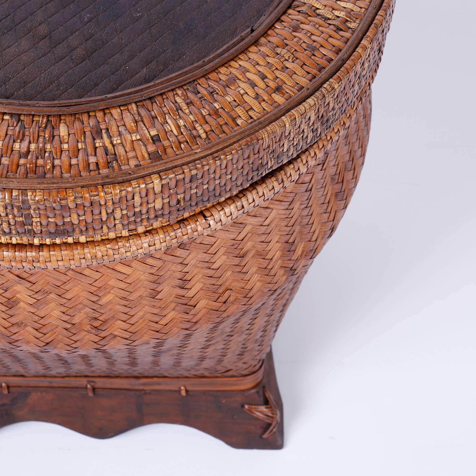 20th Century Pair of Lidded Rattan Baskets or Tables