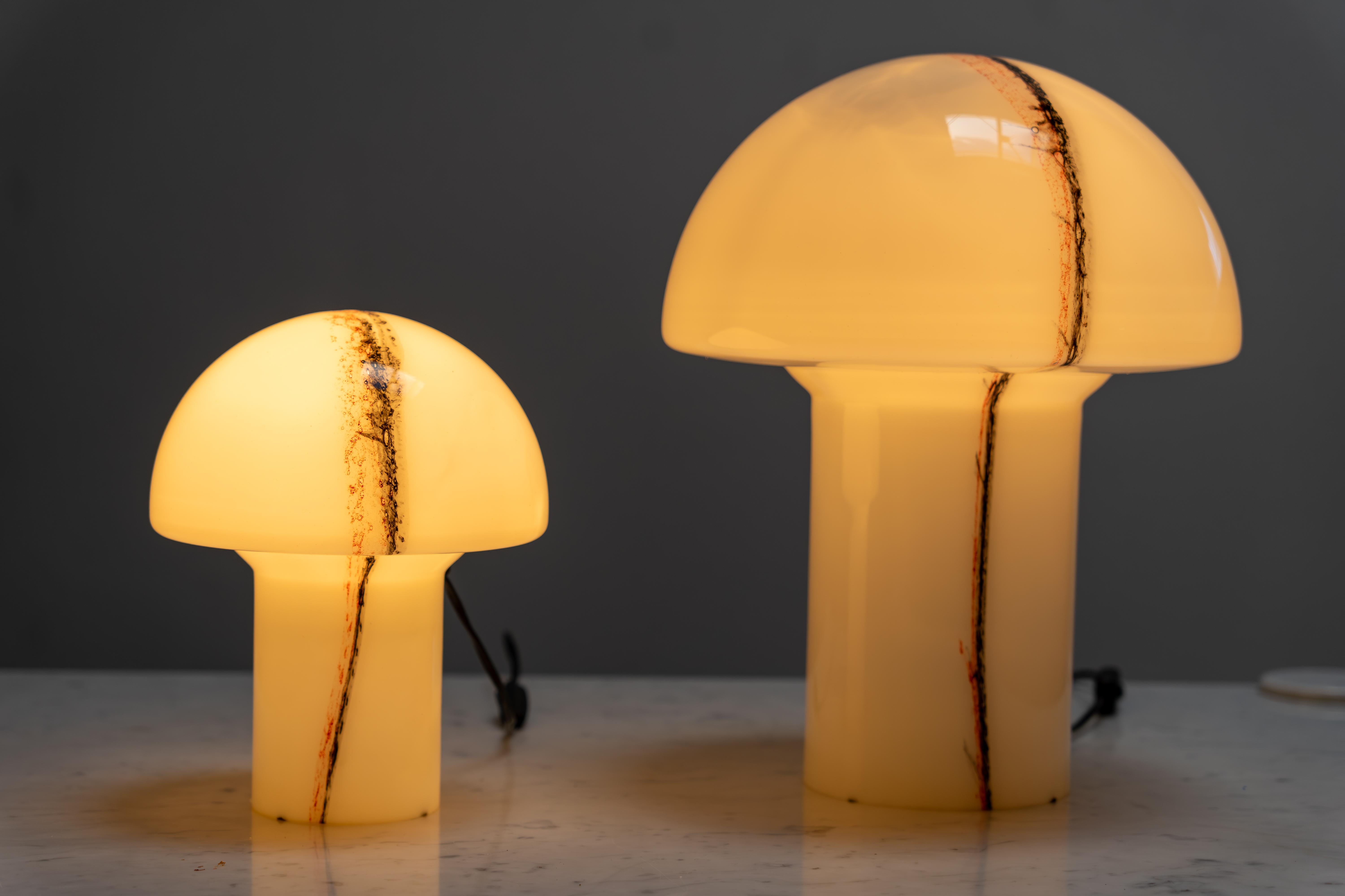 Paire de lampes de table 'Lido' en verre Peill & Putzler, Allemagne, années 1970 en vente 3