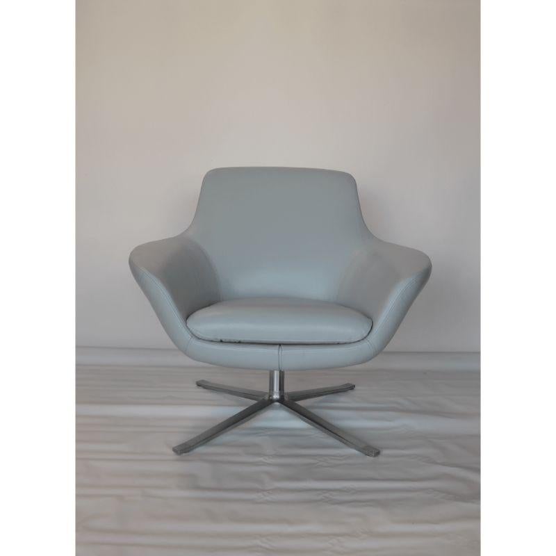Pair of Light Blue Leather Swivel Chairs by Coalesse. USA, 21st Century In Good Condition In Los Angeles, CA