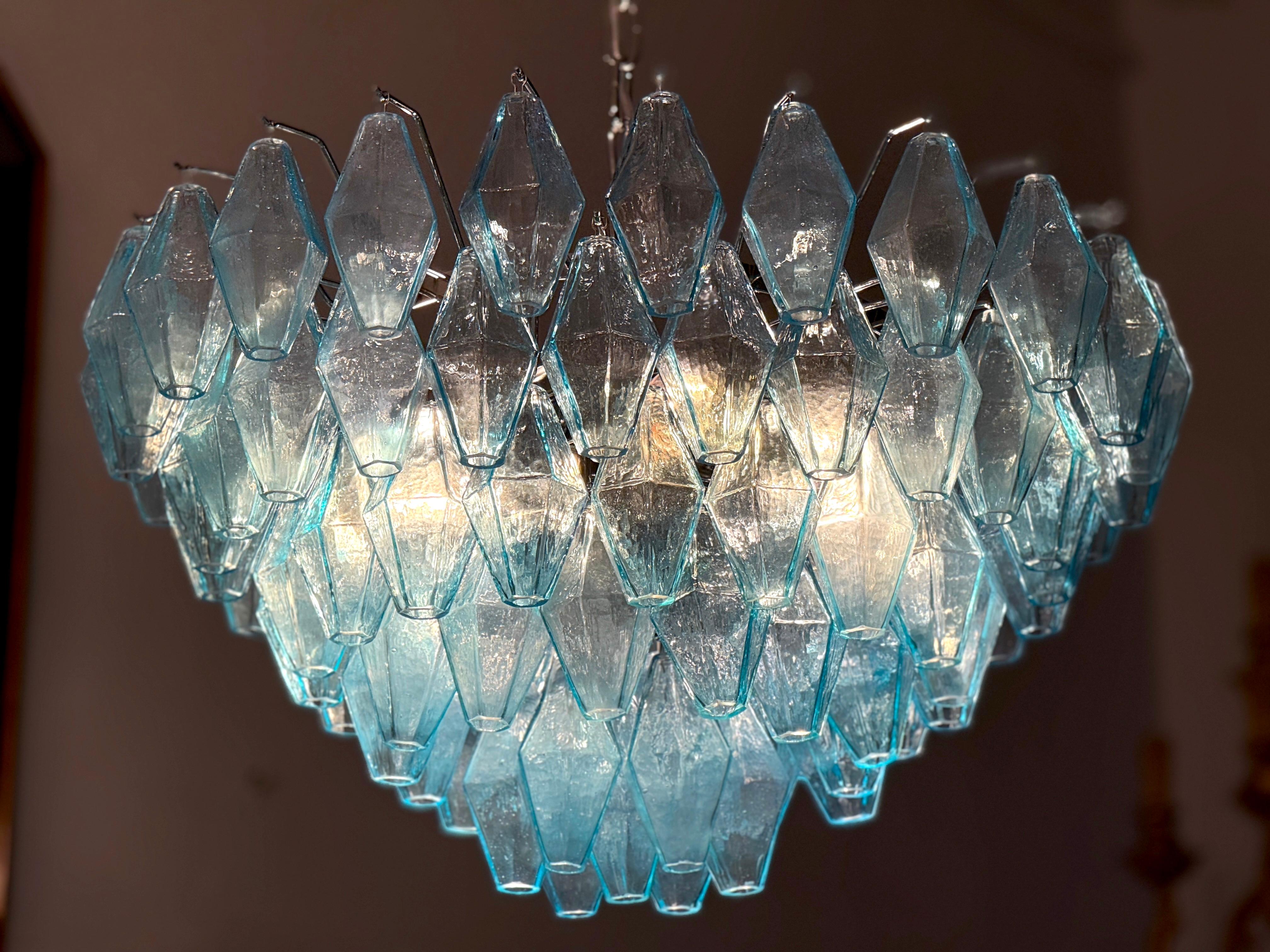 Vetro Coppia di lampadari o plafoniere in vetro di Murano azzurro Poliedri in vendita