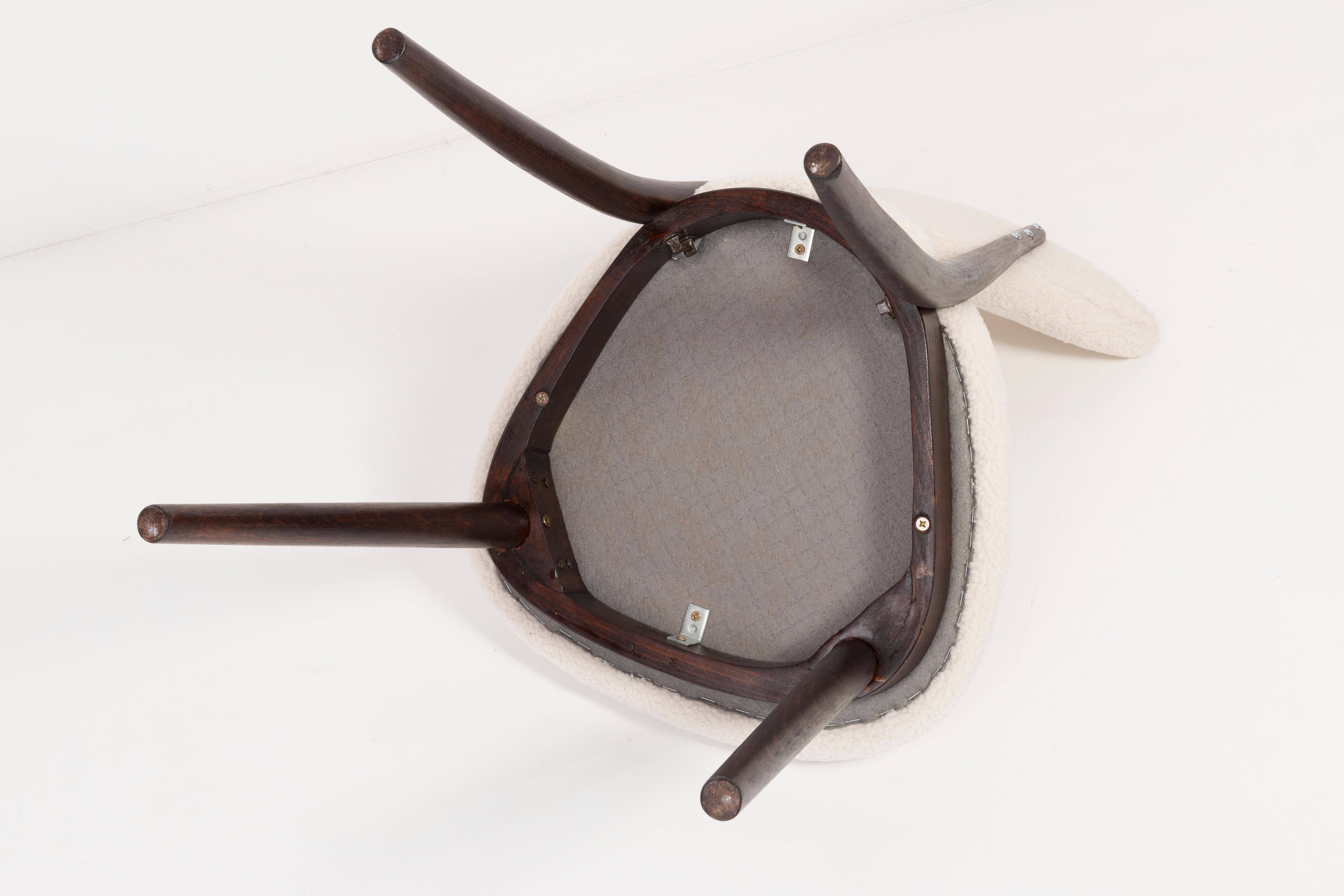 Paire de chaises à cœurs en boucle claire, Europe, années 1960 en vente 5