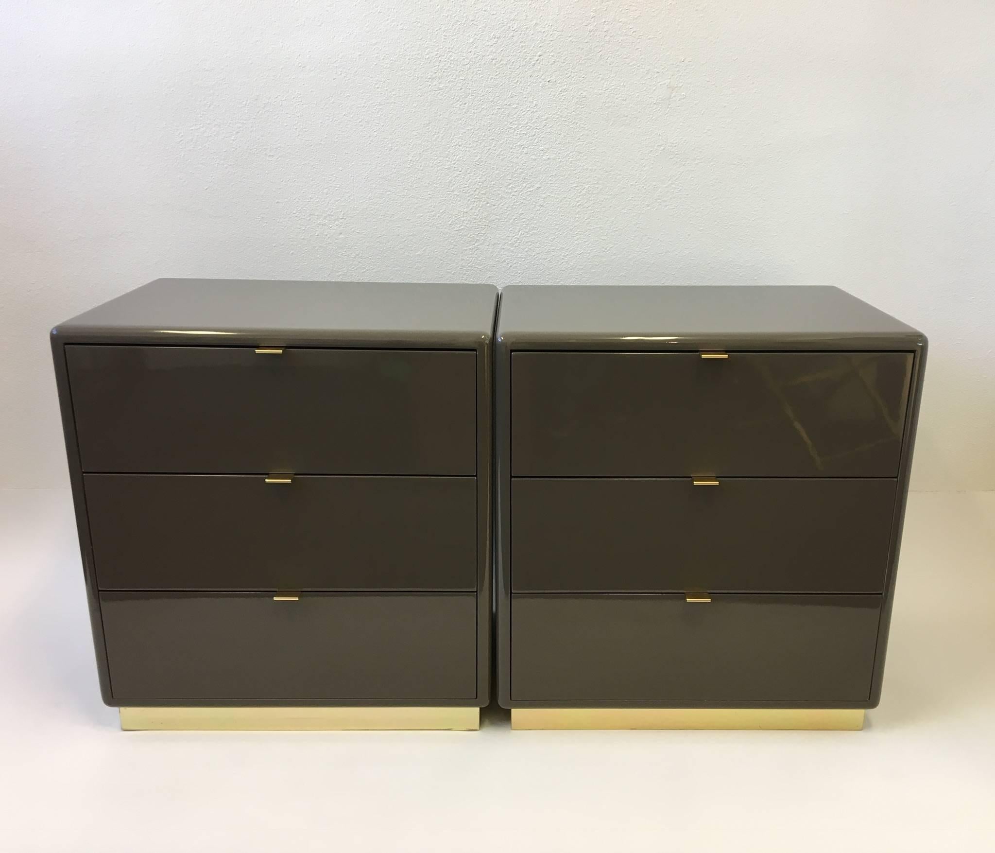 American Pair of Light Brown Lacquer and Brass Nightstands by Steve Chase