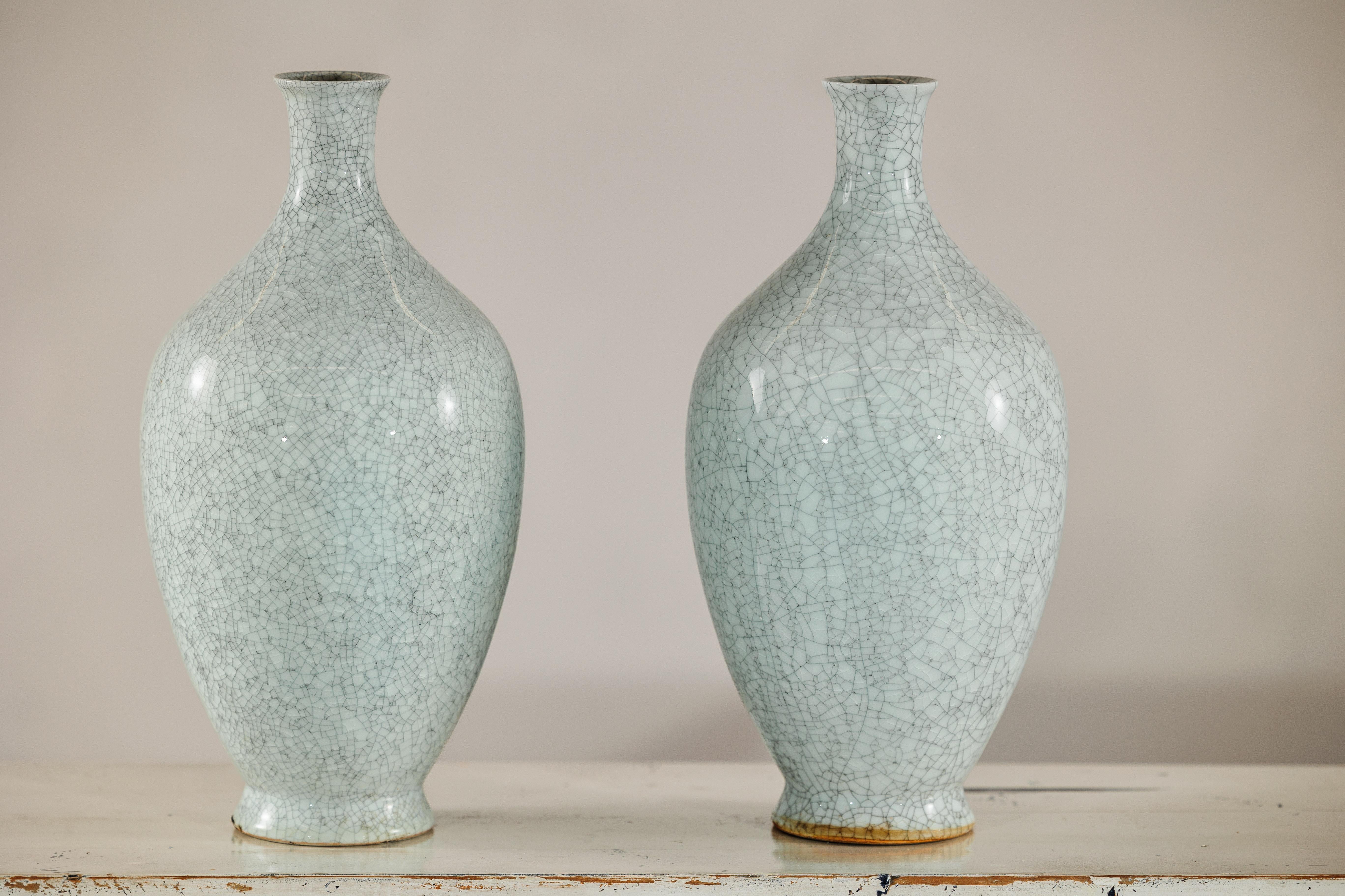 Pair of Light Grey Celadon-Glazed Porcelain Vases with Fine Crackle Pattern For Sale 10