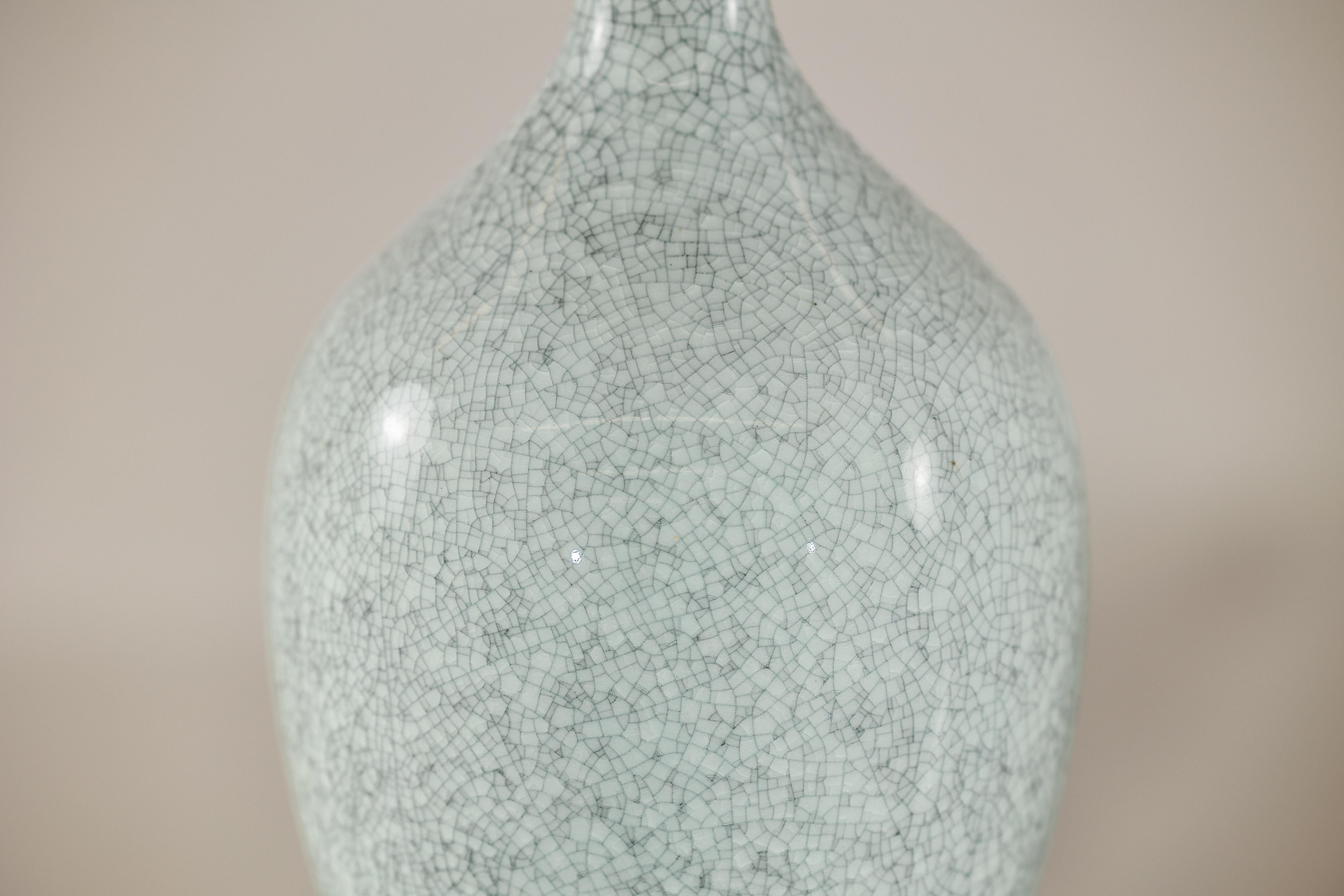 Pair of Light Grey Celadon-Glazed Porcelain Vases with Fine Crackle Pattern For Sale 3