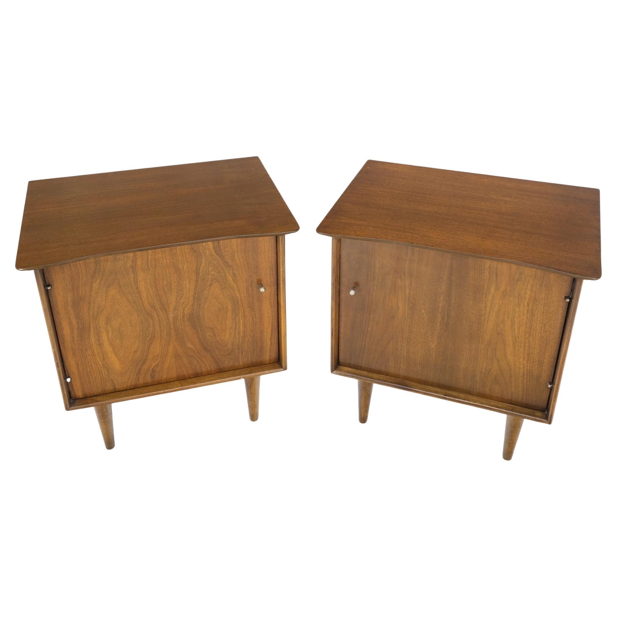 Pair of Light Walnut One Door Nightstands End Side Tables Tapered Legs Mint For Sale