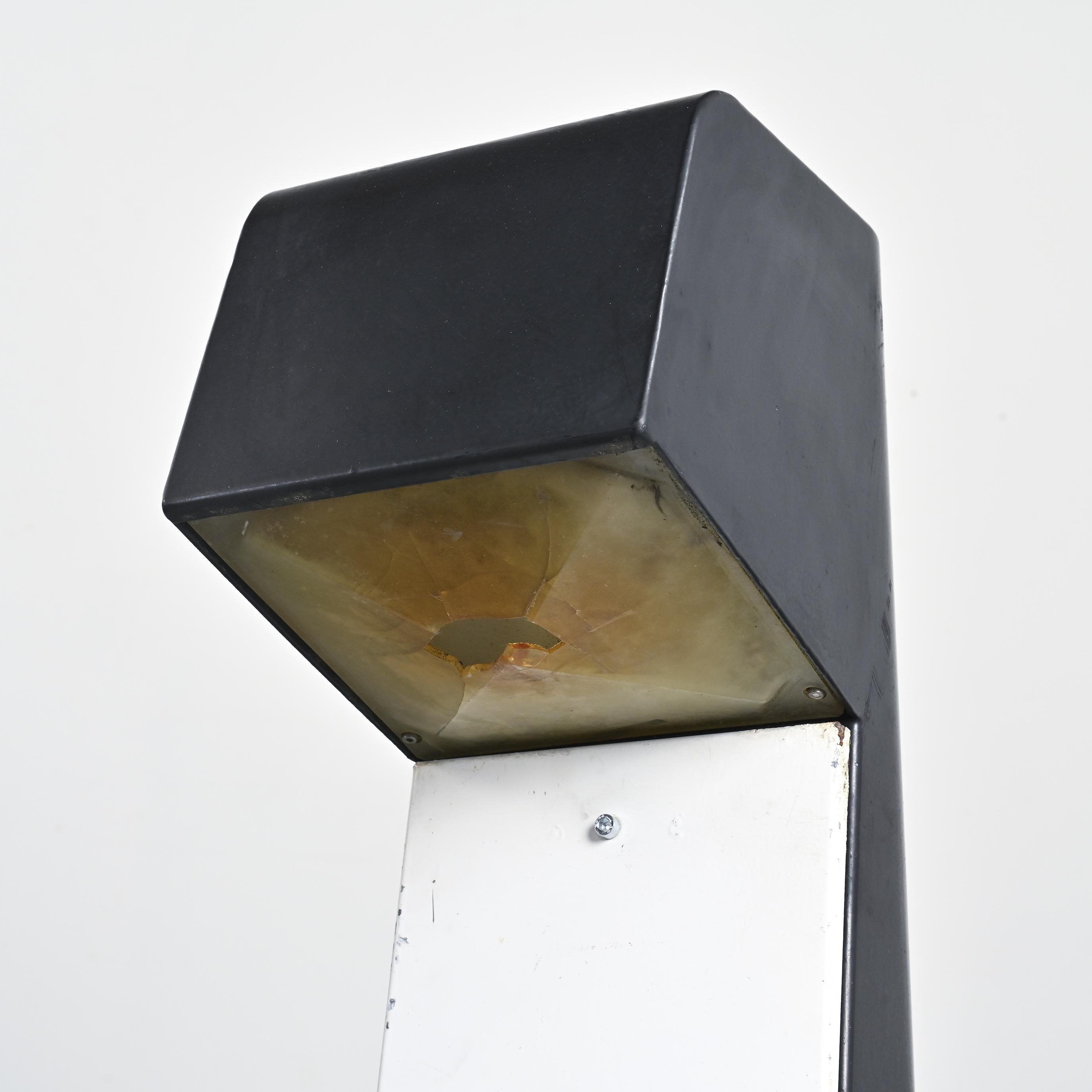 Francese Coppia di terminali di illuminazione di Jean Balladur, 1969 in vendita