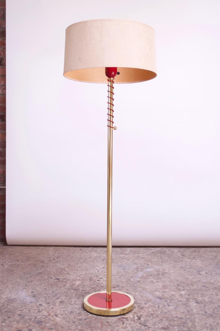 Mid-Century Modern Pair of Lightolier Floor Lamps in Polished Brass and Painted Metal