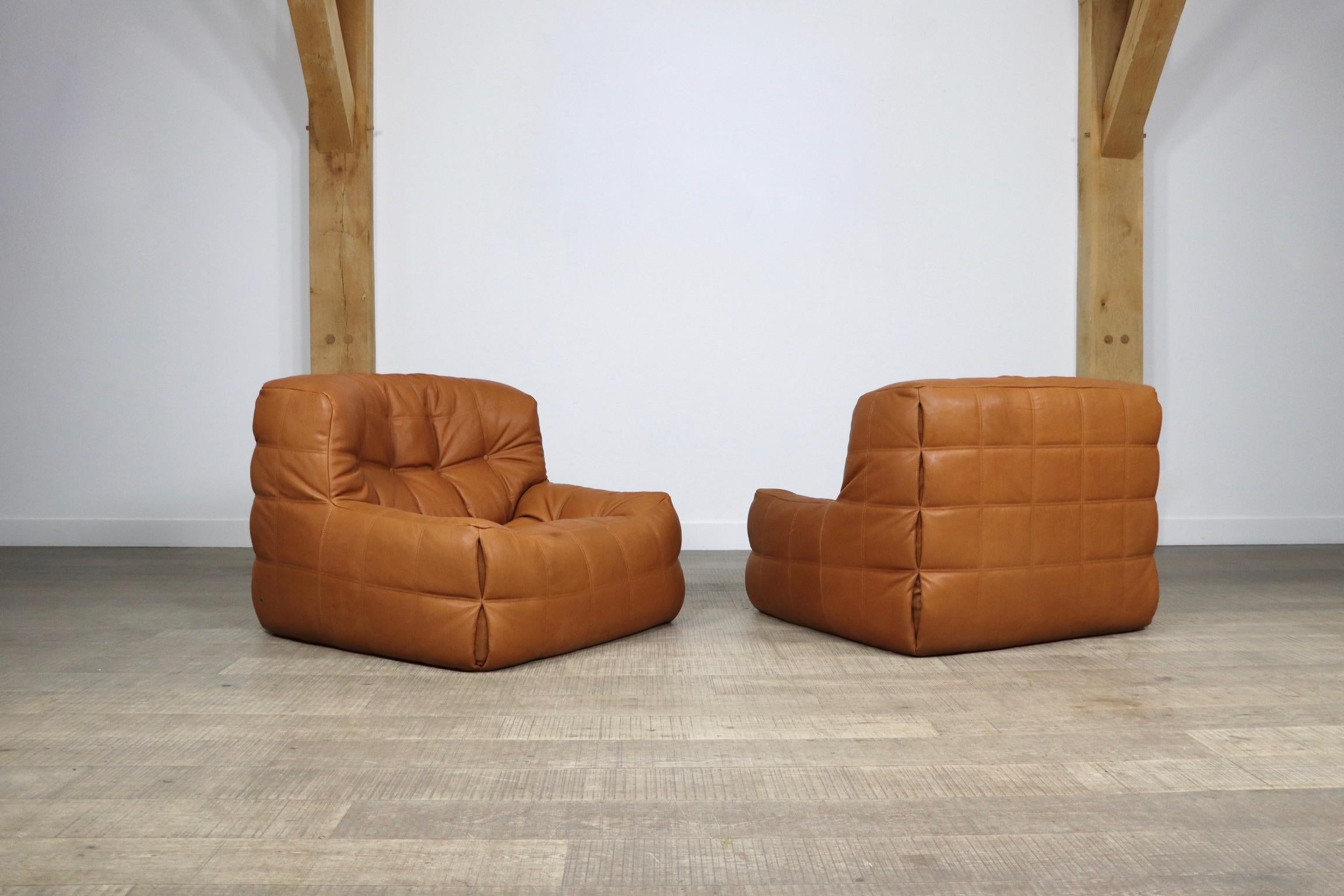 Paire de fauteuils de salon Kashima en cuir cognac Ligne Roset de Michel Ducaroy 1