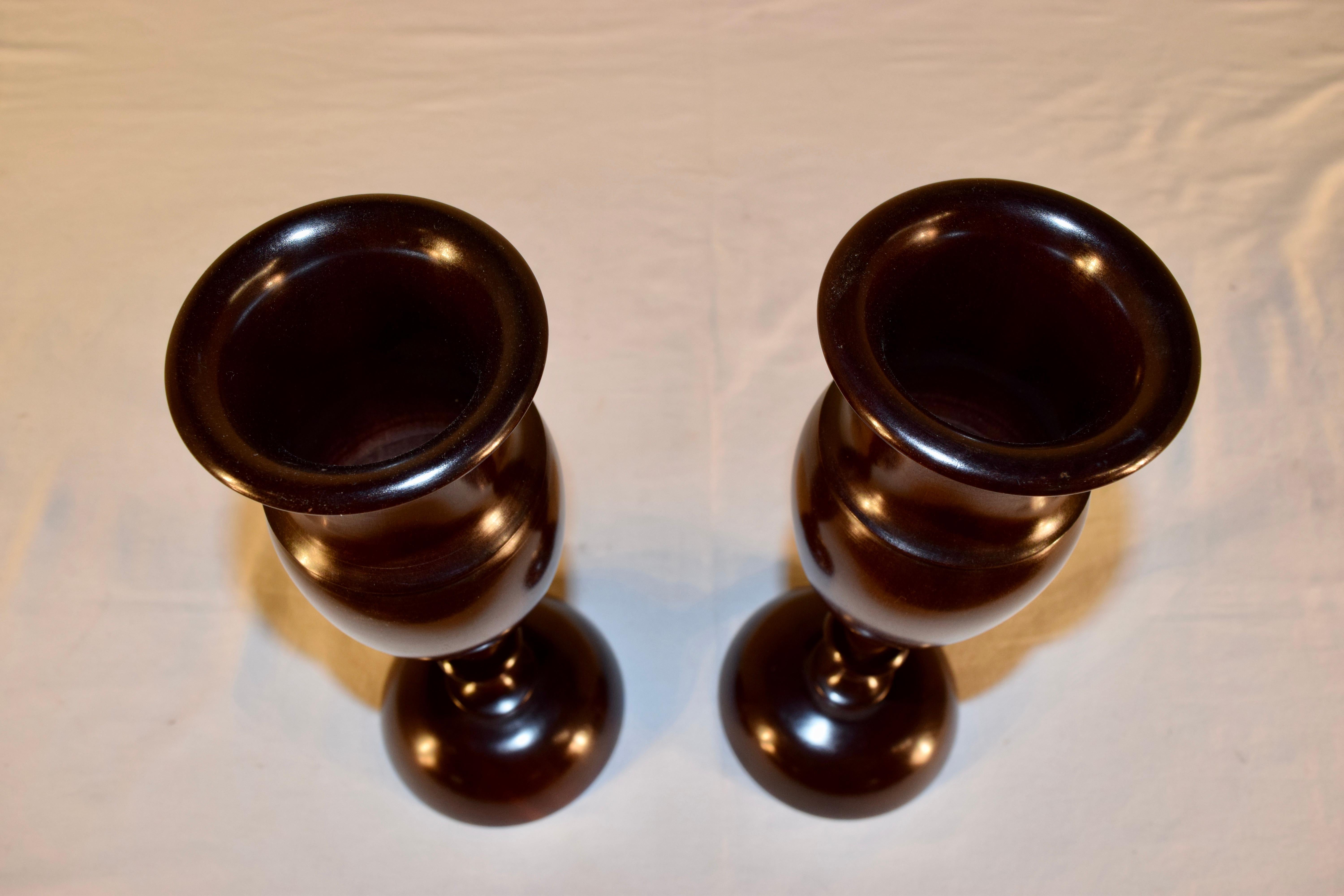 Pair of Lignum Vitae Vases, circa 1900 In Good Condition For Sale In High Point, NC