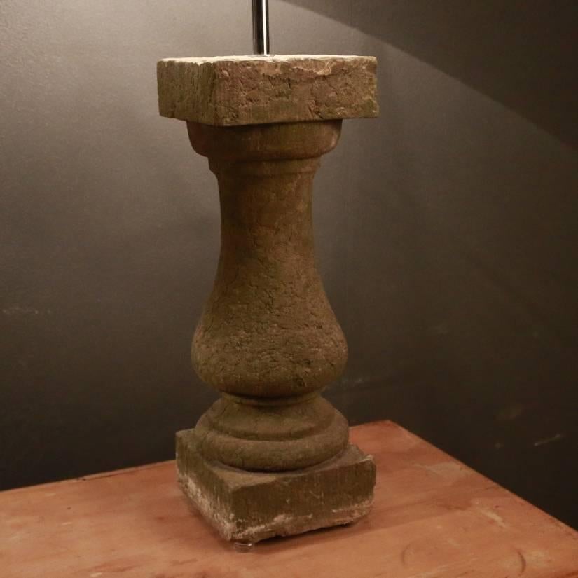 Pair of early 19th century Limestone balustrades converted into lamps, 1820

The height is to the bulb holder. The stem of the bulb holder is 20