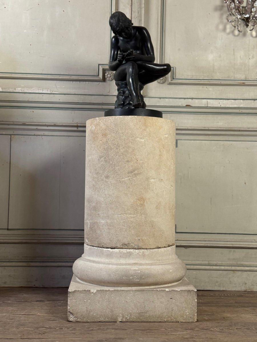 Coppia di colonne in pietra calcarea, CIRCA 1940 In condizioni ottime in vendita a Honnelles, WHT
