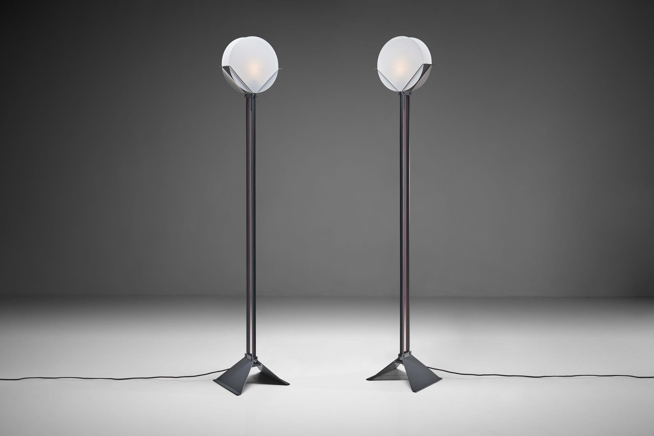 Pair of Limited Edition Menno Dieperink Floor Lamps, Netherlands, 1983 In Good Condition For Sale In Utrecht, NL