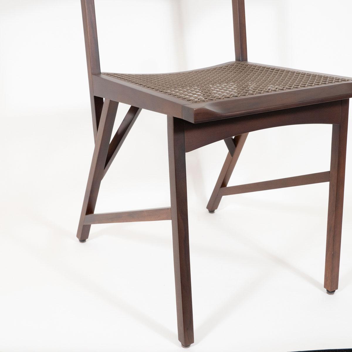Paar Holzstühle in limitierter Auflage von Paolo Alves im Angebot 6