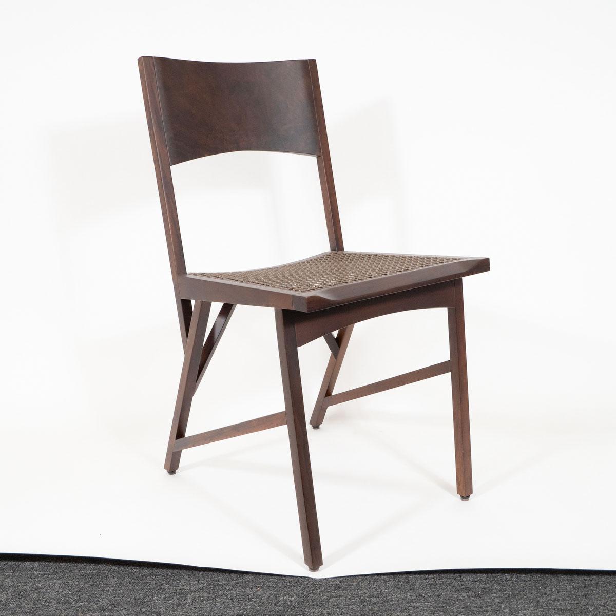 Paar Holzstühle in limitierter Auflage von Paolo Alves (Moderne der Mitte des Jahrhunderts) im Angebot