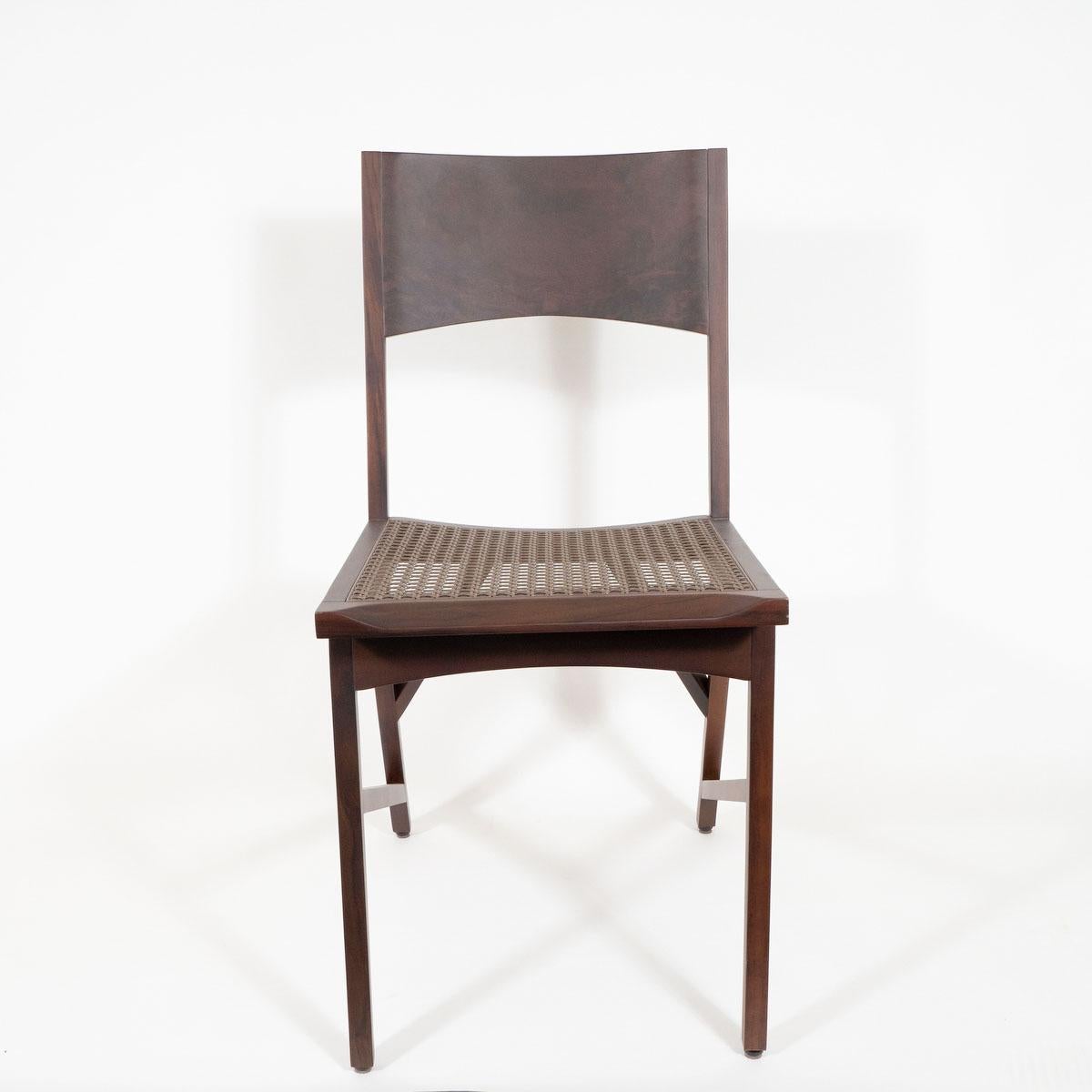 Paar Holzstühle in limitierter Auflage von Paolo Alves (Korbweide) im Angebot