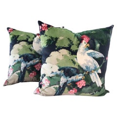 Coppia di cuscini completi Linwood "Jungling Jive" in velluto blu navy con imbottitura in piuma d
oca