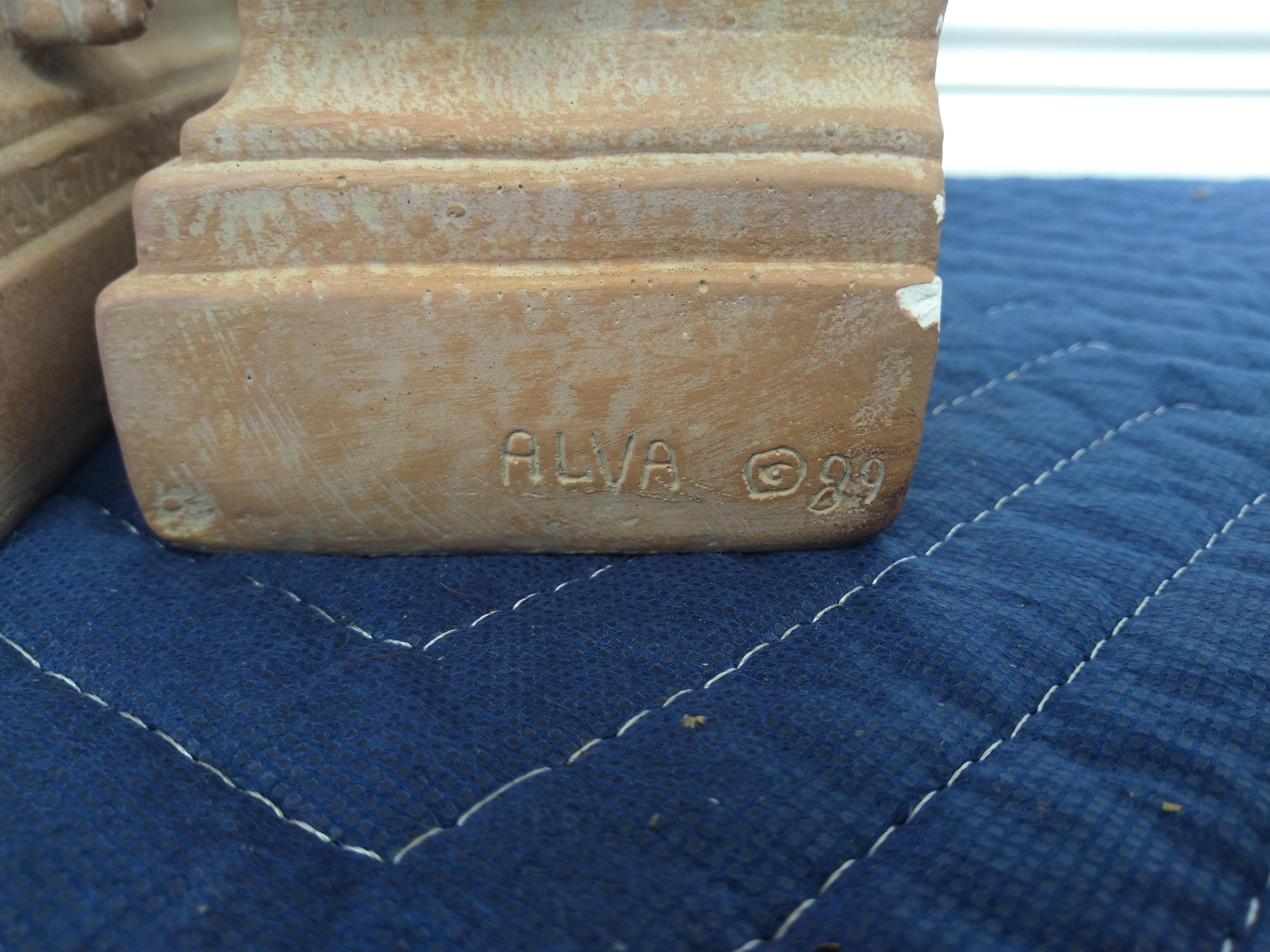 Americano Coppia di reggilibri in gesso Leone di Alva in vendita