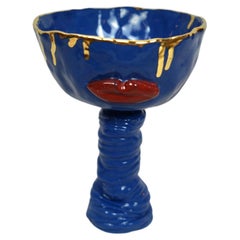 Paire de tasses à cocktail Lips en porcelaine bleue par Hania Jneid