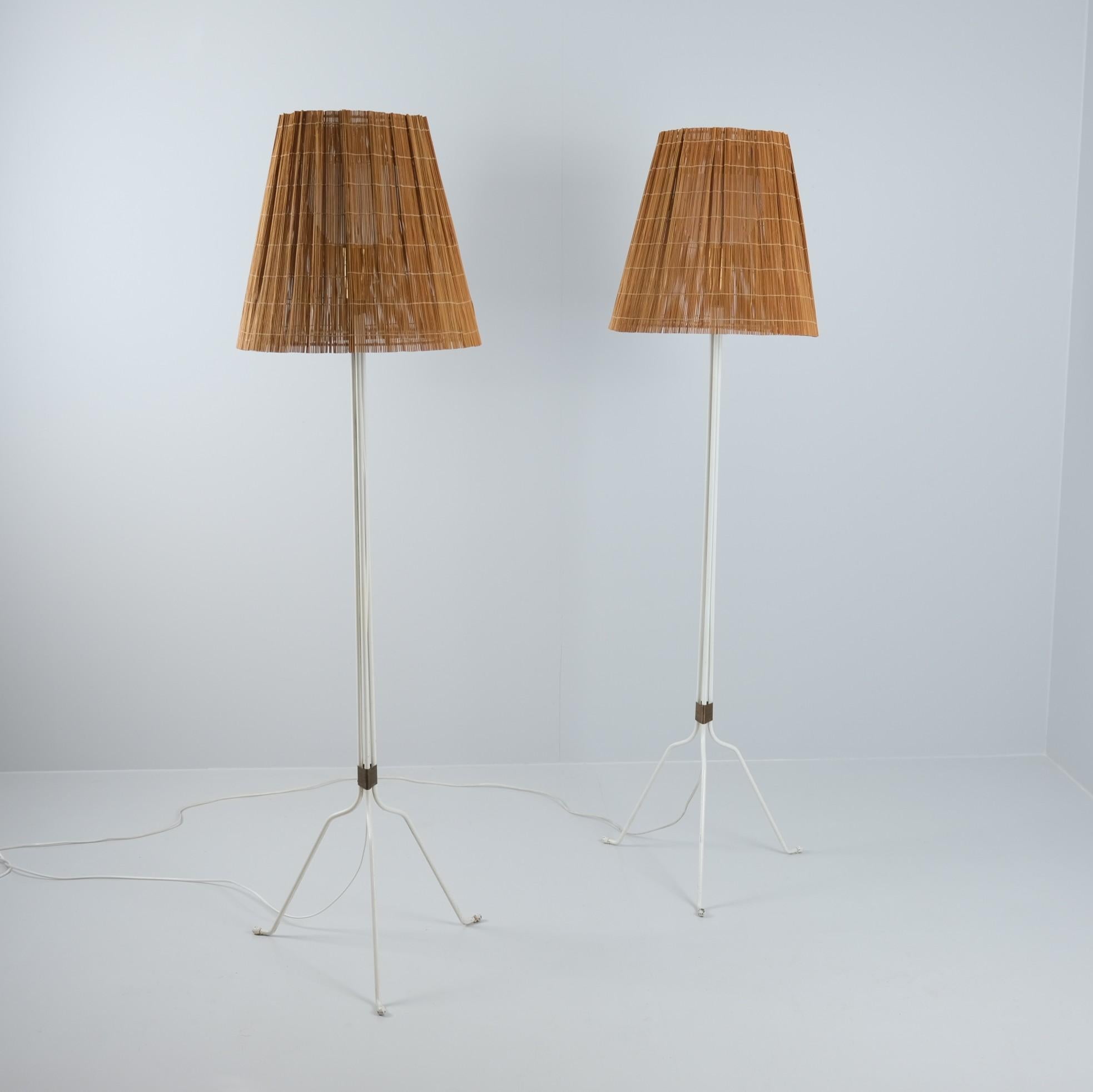 Pair of Lisa Johansson-Papé floor lamps for Orno, model 30-058, 1950s For Sale 3
