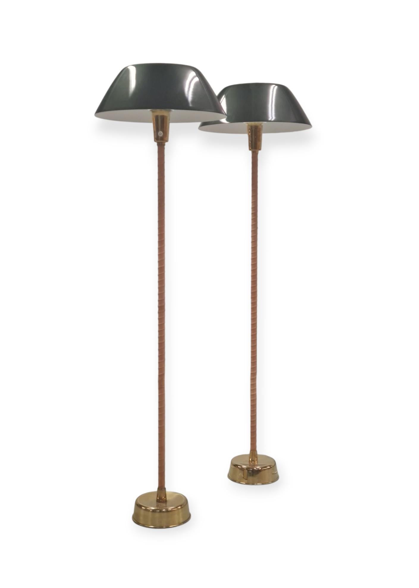 Paire de lampadaires Lisa Johansson-Papé Ihanne, Orno pour Stockmann-Orno 1960s en vente 4