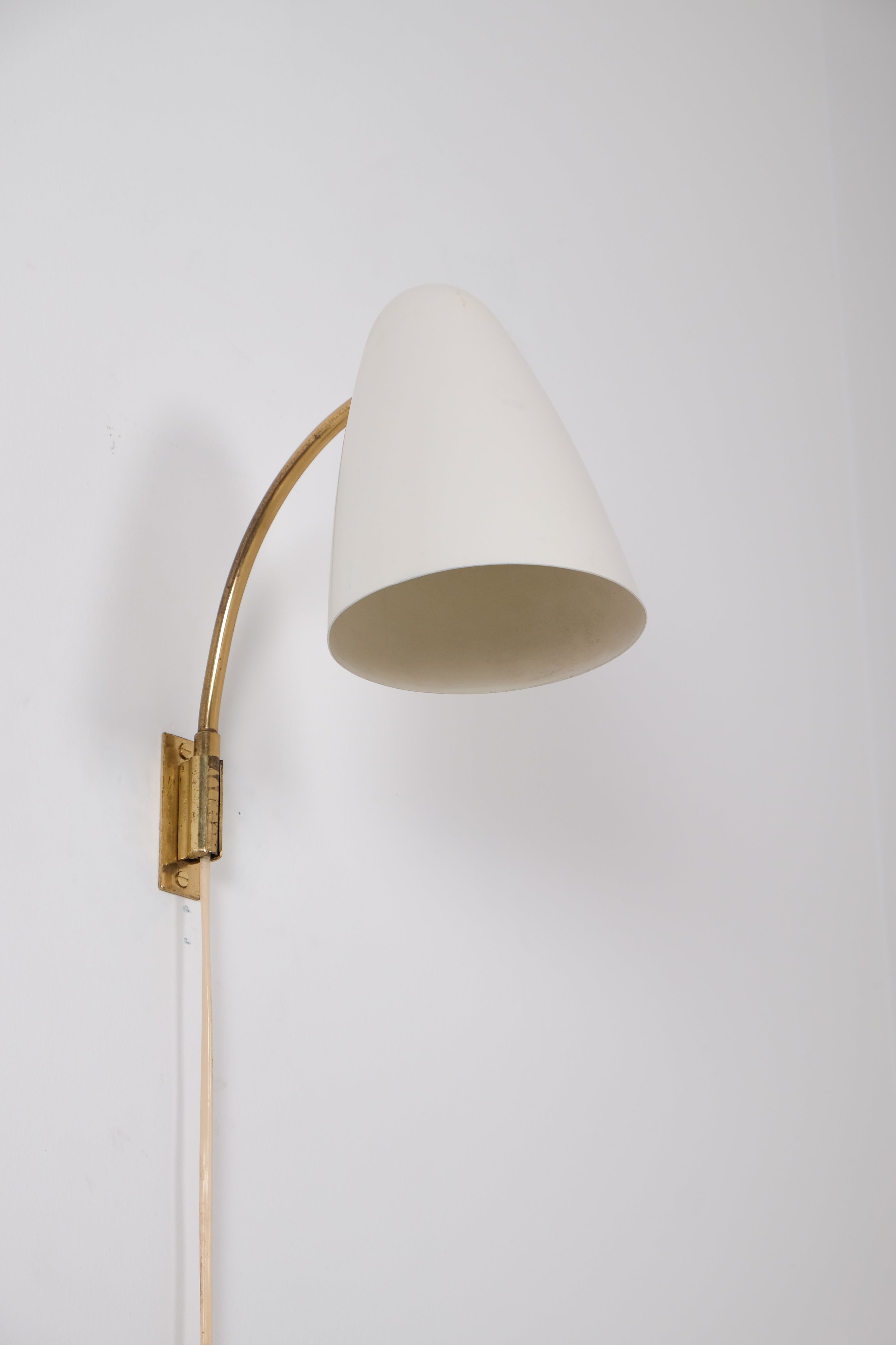 Pareja de apliques Lisa Johansson-Papé de Orno, años 50 Sueco en venta