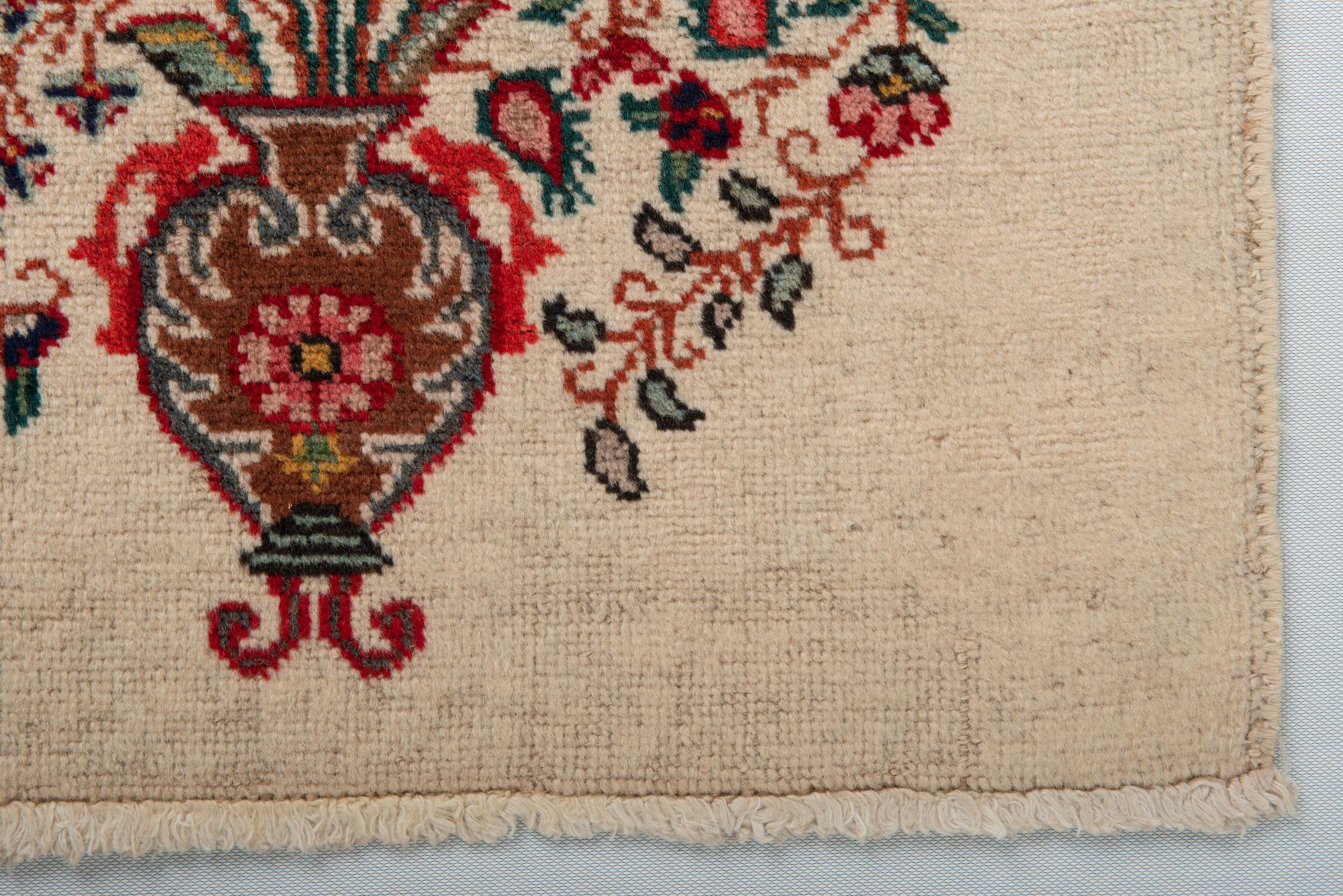 Paar kleine armenische Teppiche oder Kissen (Handgeknüpft) im Angebot