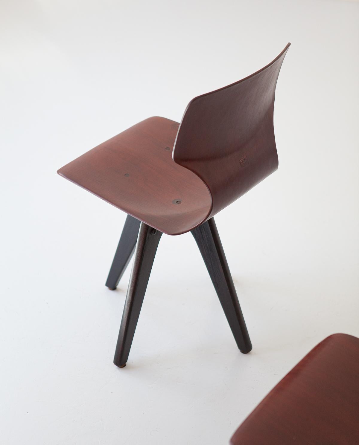 Européen Paire de petites chaises ou tabourets d'appoint en bois courbé en vente
