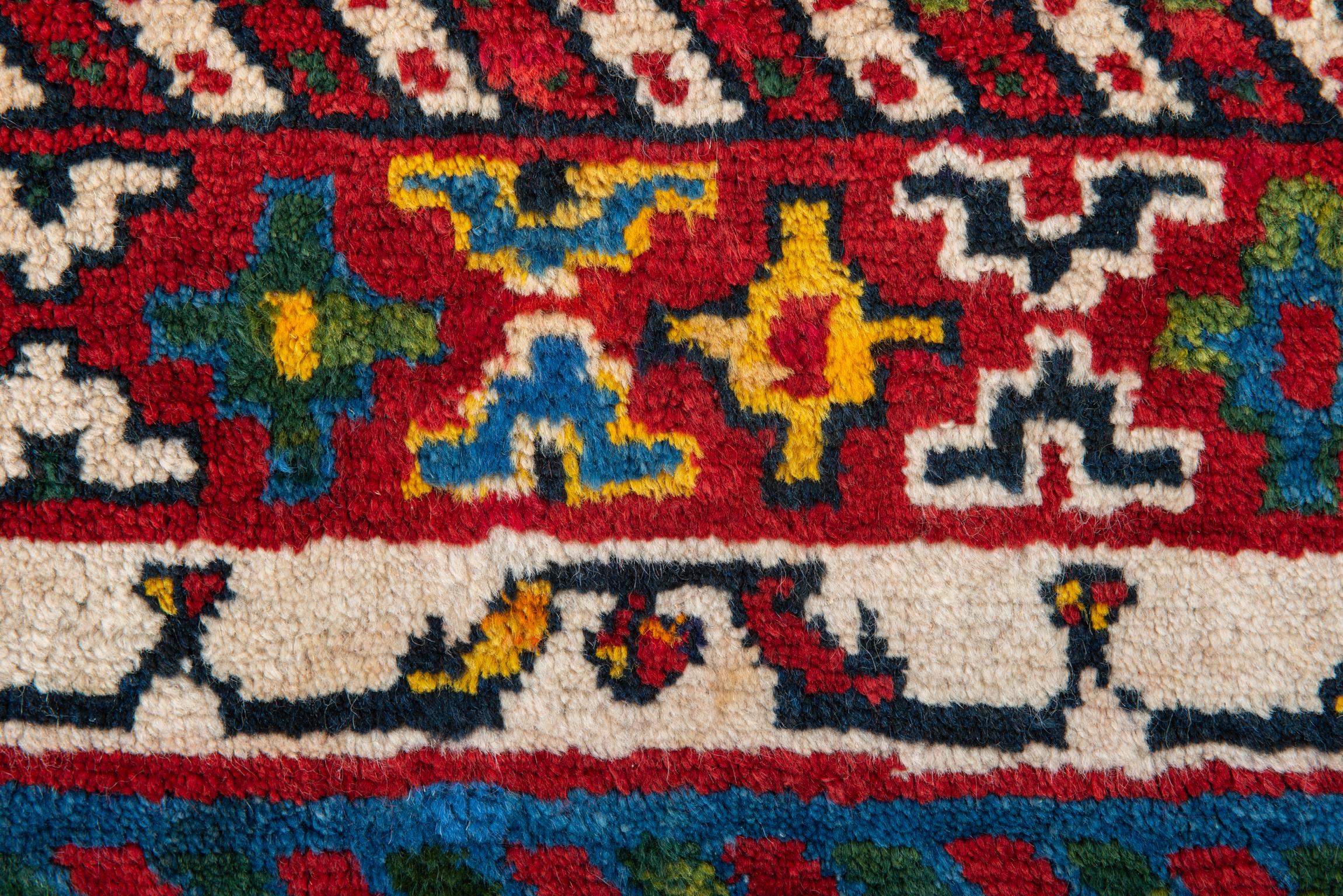 Pair of Little Carpets to Match with Other Similar Carpet For Sale 7