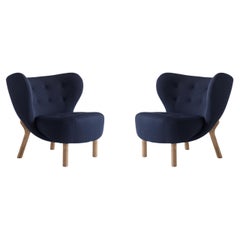 Coppia di poltroncine Petra, in Kvadrat Vidar 554 e Oak di Viggo Boesen