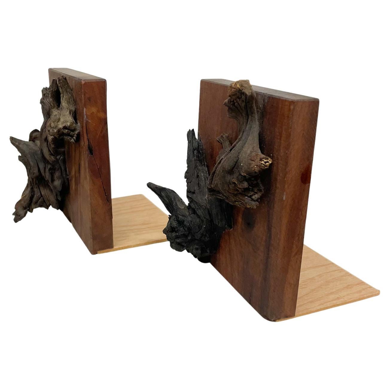 Bookends
Pair of walnut wood organic form bookends live edge natural design.
Artist signed Wetter
Original vintage unrestored preowned.
Measures: 5.75 W x 6.5 H x 6.25 D inches.
Preowned unrestored original condition
Review images provided.

