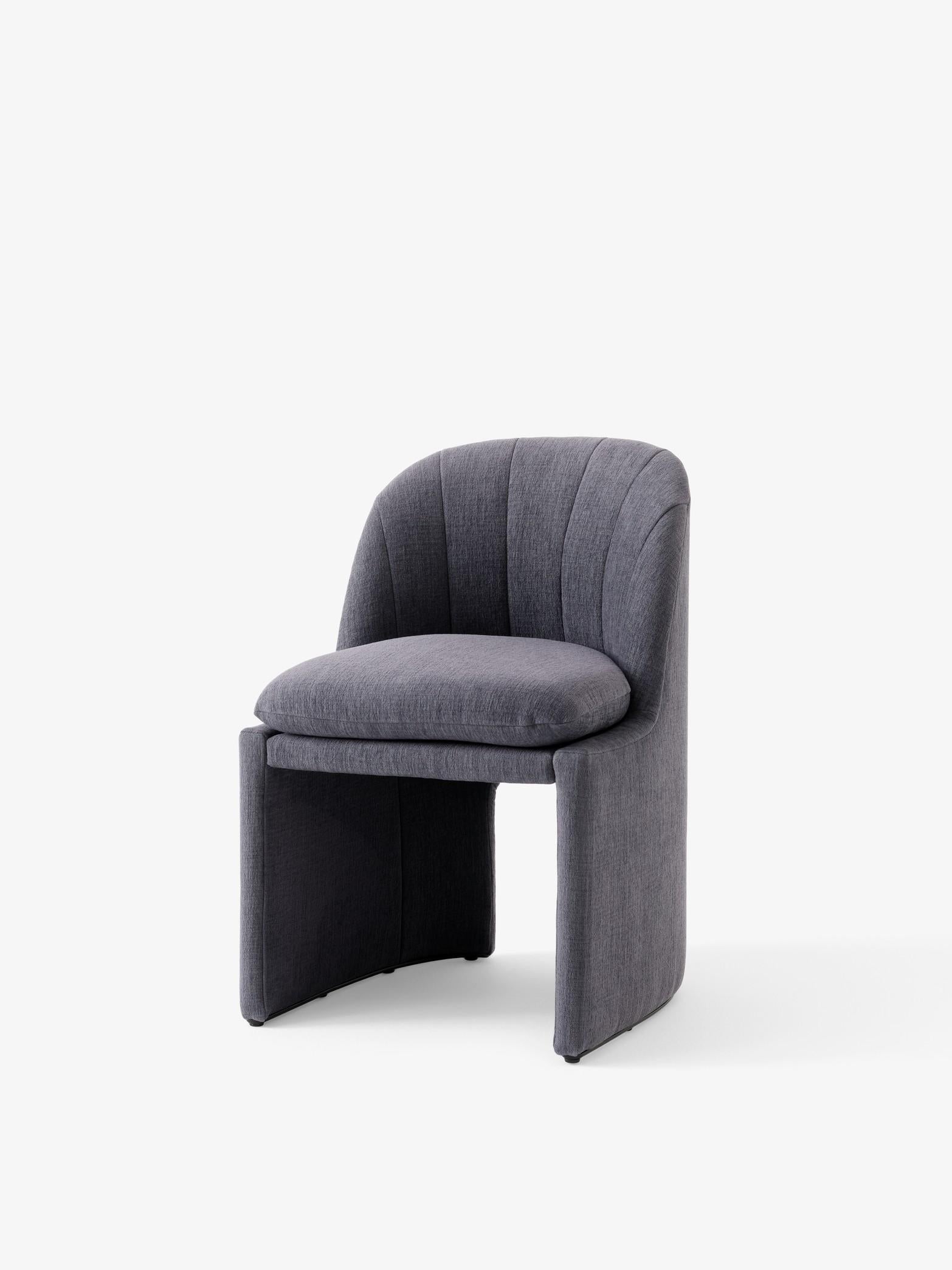 Pareja de sillas auxiliares Loafer SC106-Kvadrat/Cifrado0771-Space Copenhagen, &Tradition Lituano en venta